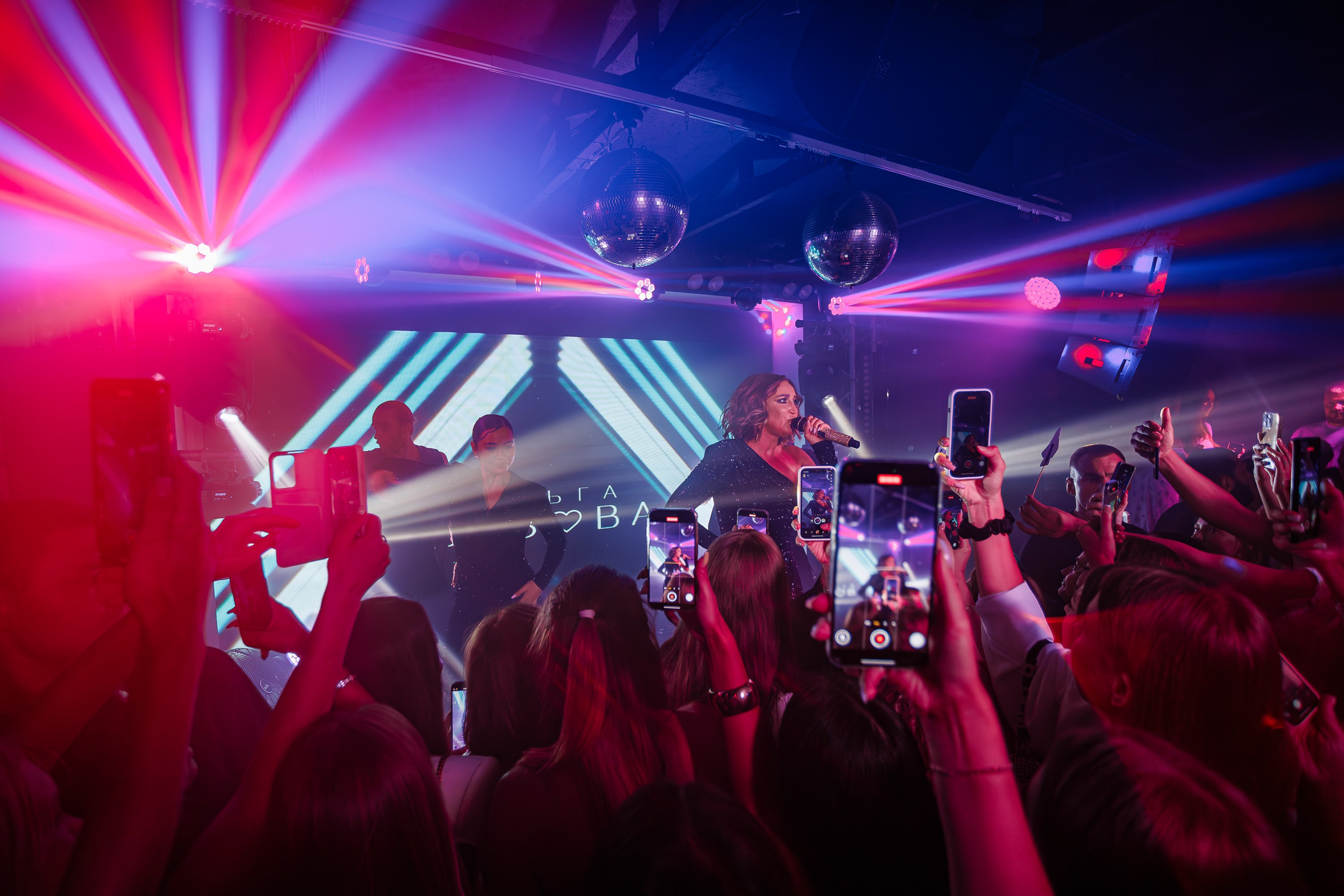 9 лет «Чайке на пляже» ОЛЬГА БУЗОВА_Ялта_9.08.2025 г. Аминов Руслан | Фотограф