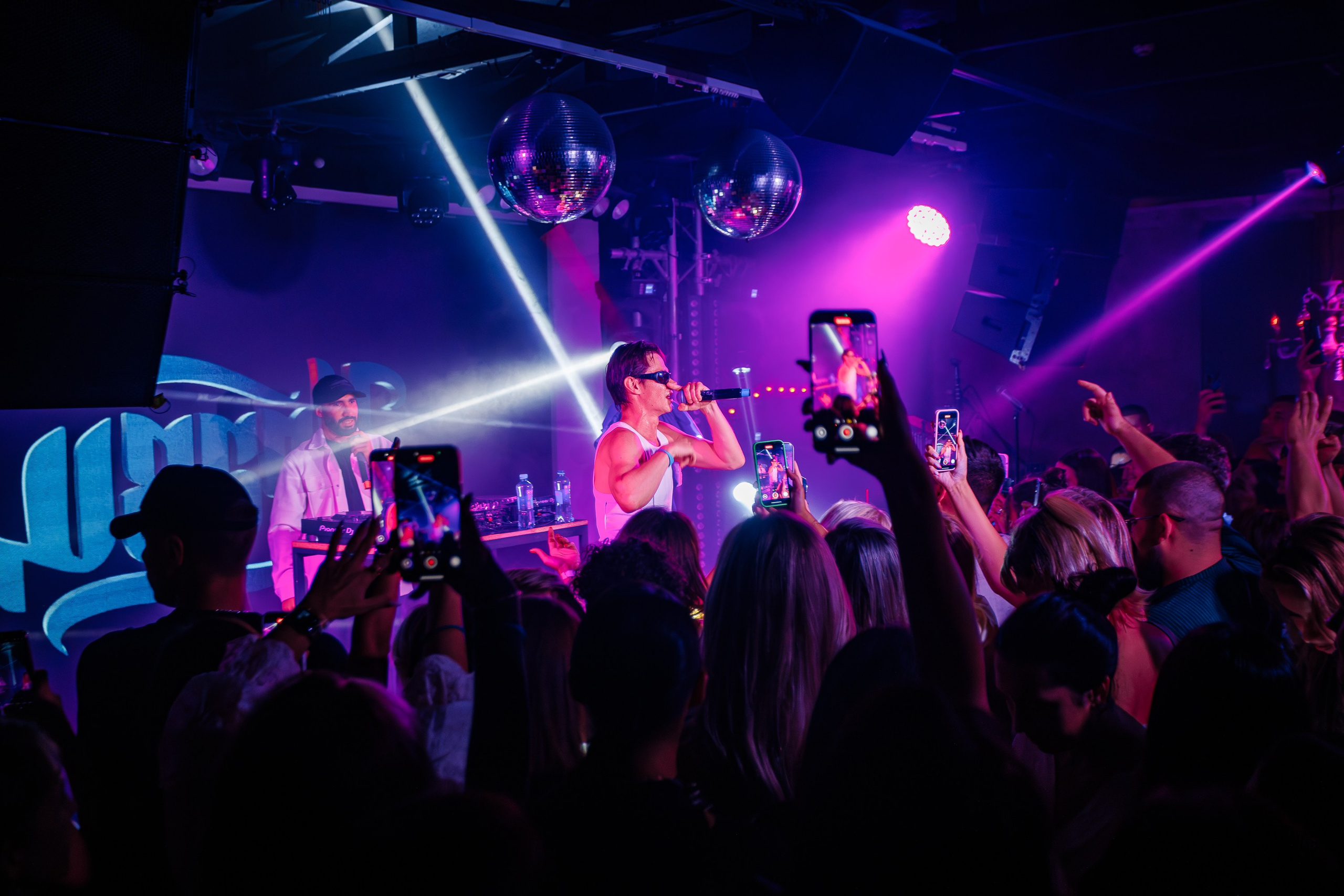 «КРАВЦ"_Чайка на пляже_Ялта_27.08.2025 г. Аминов Руслан | Фотограф