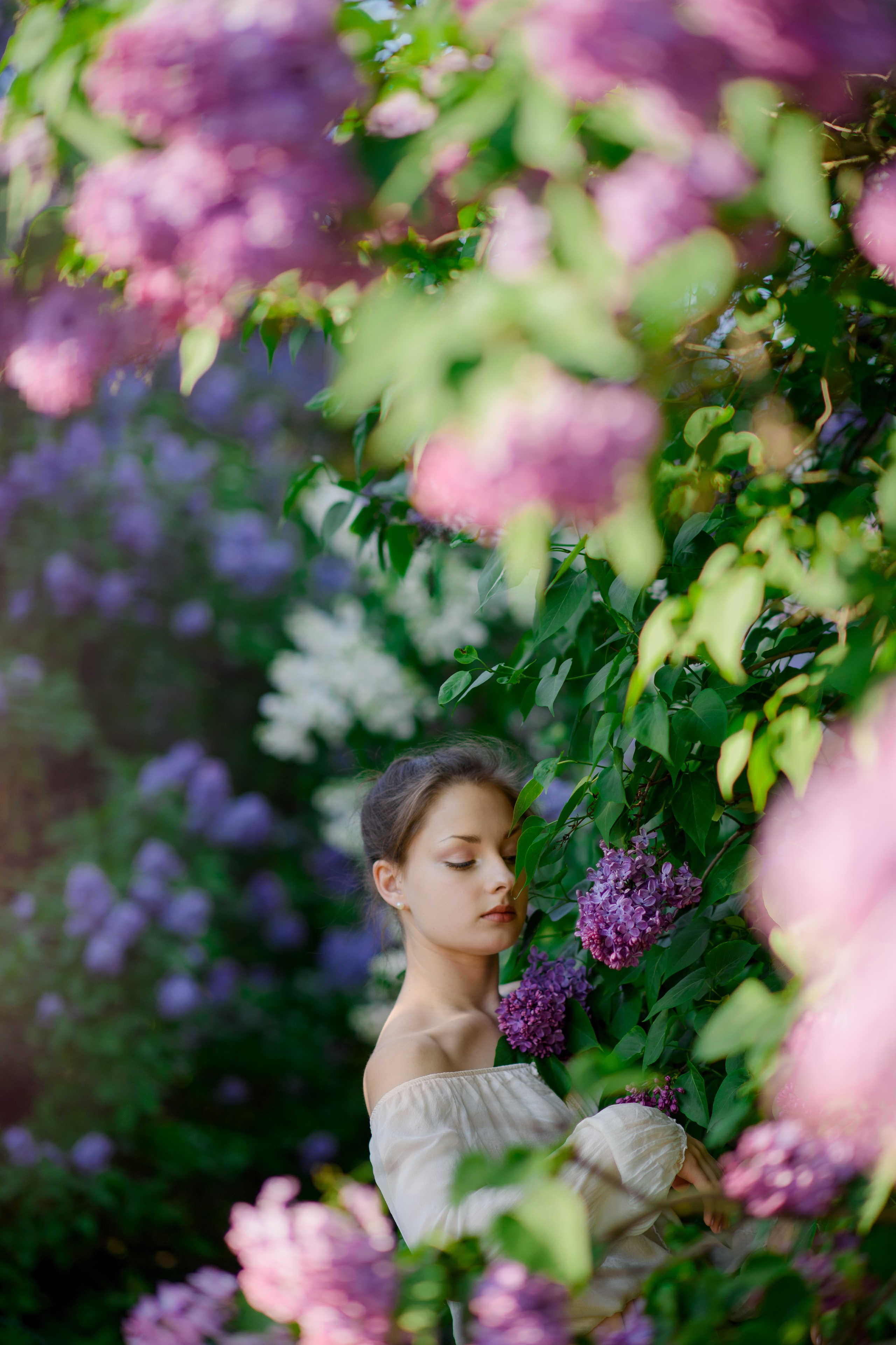 Фотосессия в сиреневом саду. Главная