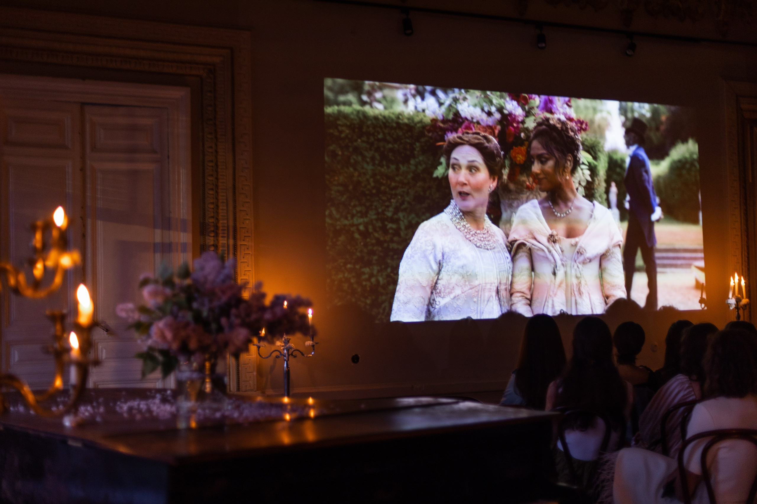 Кинопоказ в особняке. Фотограф в Москве Десятова Ксения