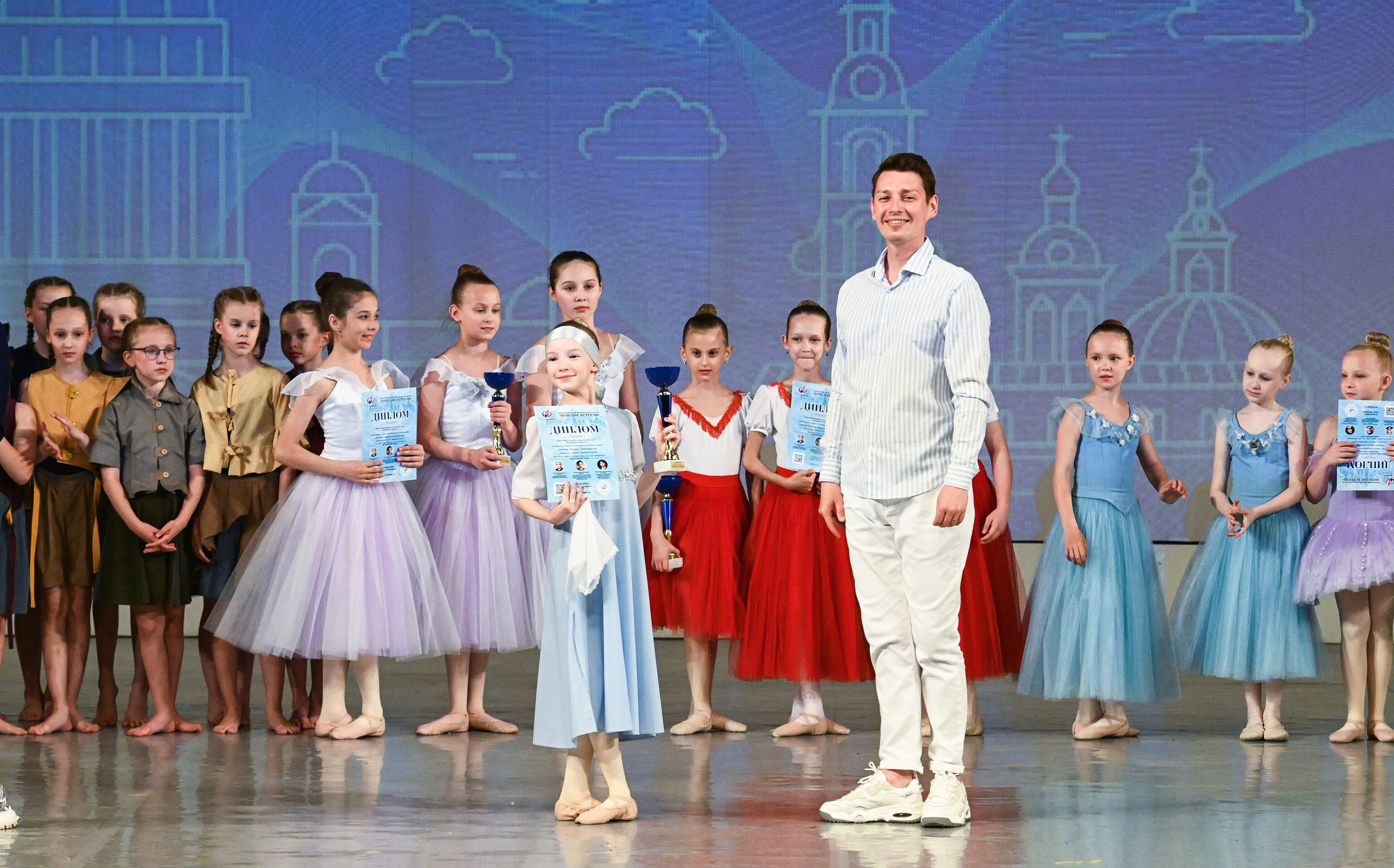 02.06.2025 «АртКомпас» Всероссийский фестиваль талантов «Невские встречи» г. Санкт-Петербург. Медиастудия Фото Концепт