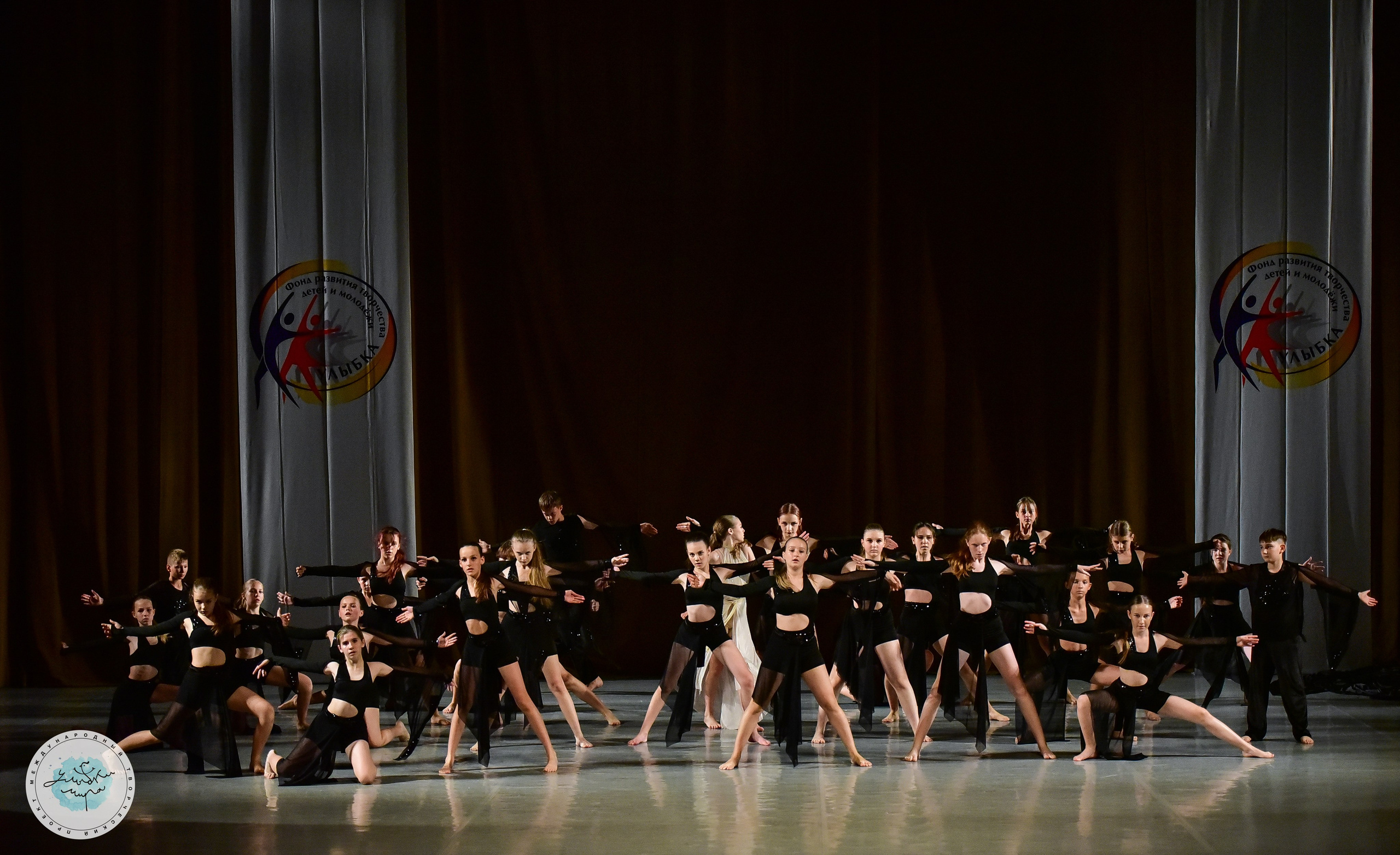 04.07.2024 Финал Международного творческого проекта «Улыбки Мира» г. СПБ. Медиастудия Фото Концепт