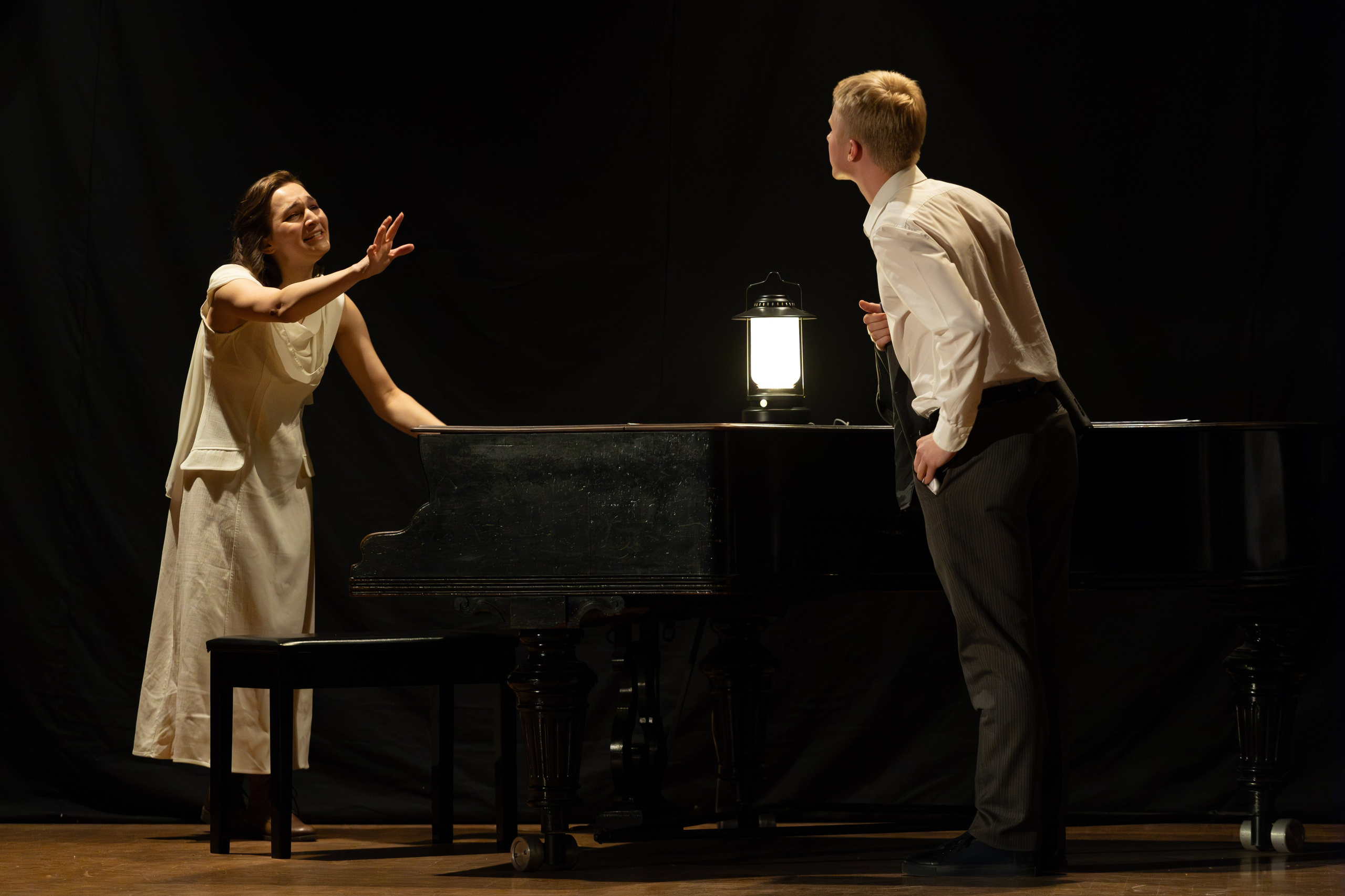 Театр. Photomantis