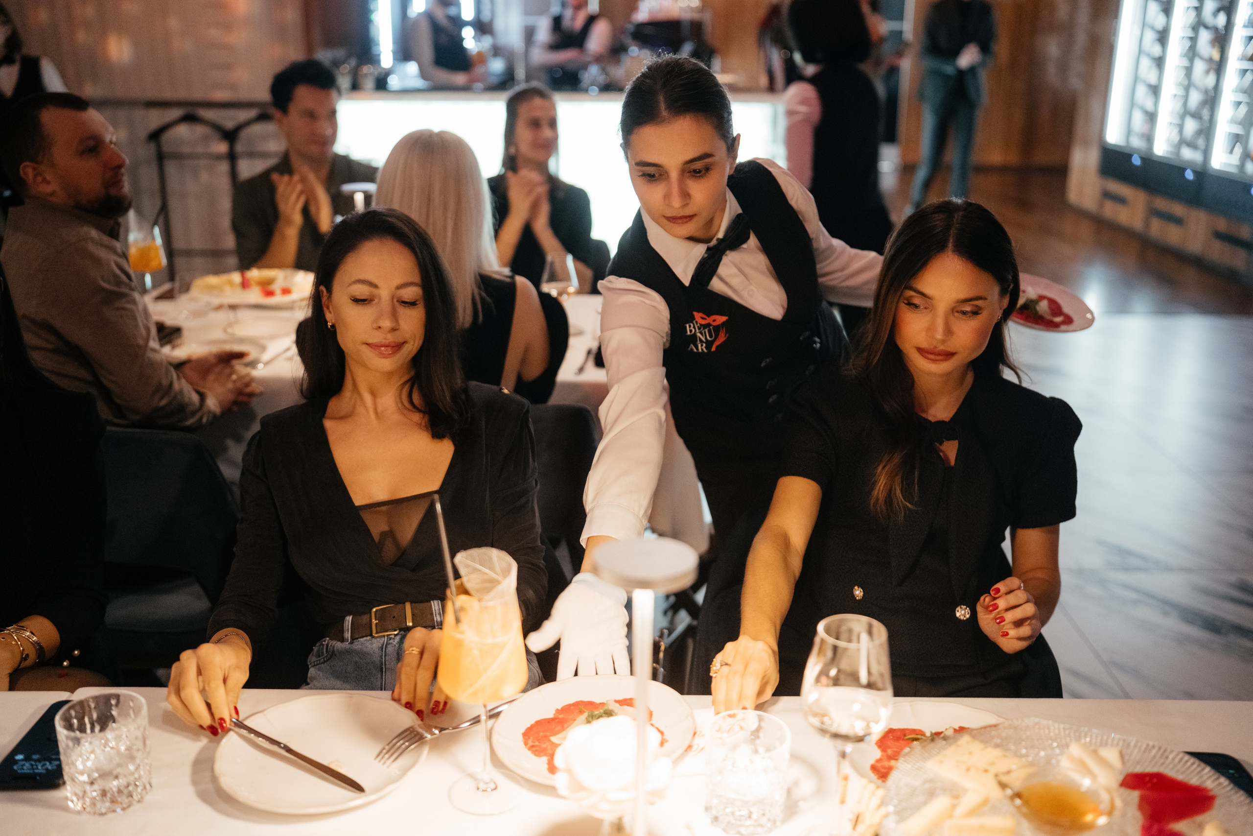 2 апреля (среда). BENUAR Restaurant