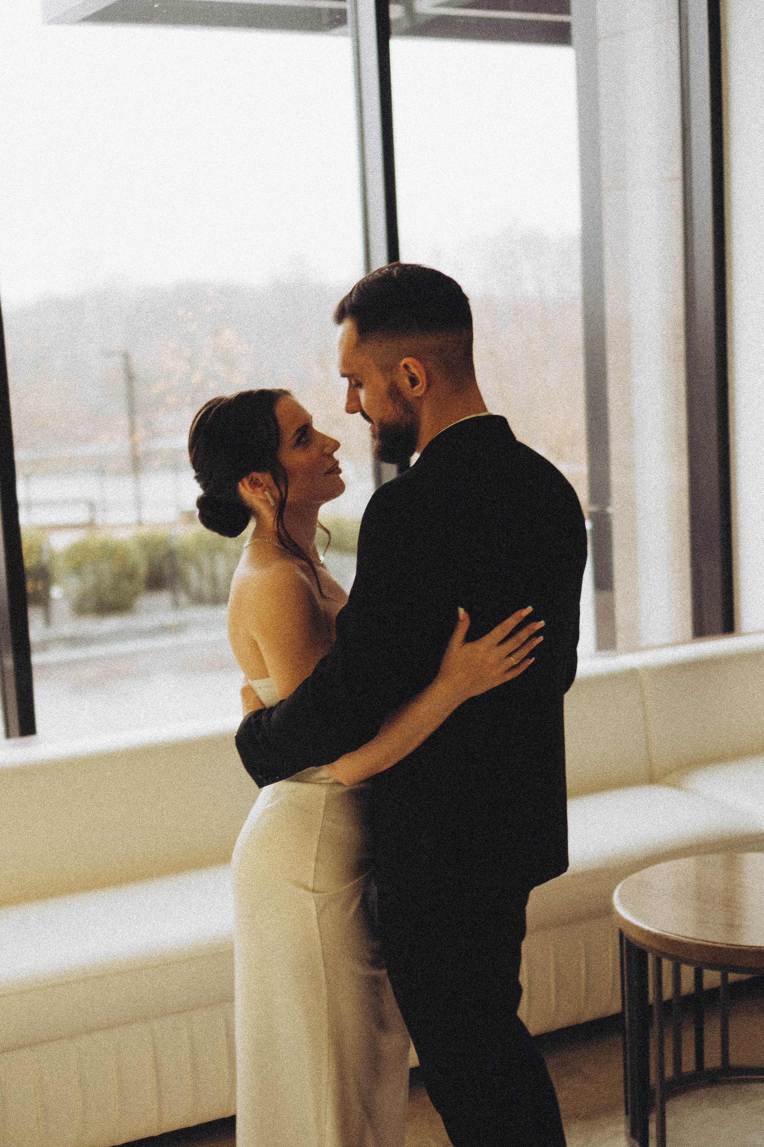 СВАДЕБНАЯ СЬЕМКА СБОРОВ ЖЕНИХА И НЕВЕСТЫ В ОТЕЛЕ И ТАКЖЕ ФОТОСЕССИИЯ В ОТЕЛЕЕ МЕГАПОЛИС БРЯНСК. Профессиональный фотограф, Санкт-Петербург — Виктория Богомолова