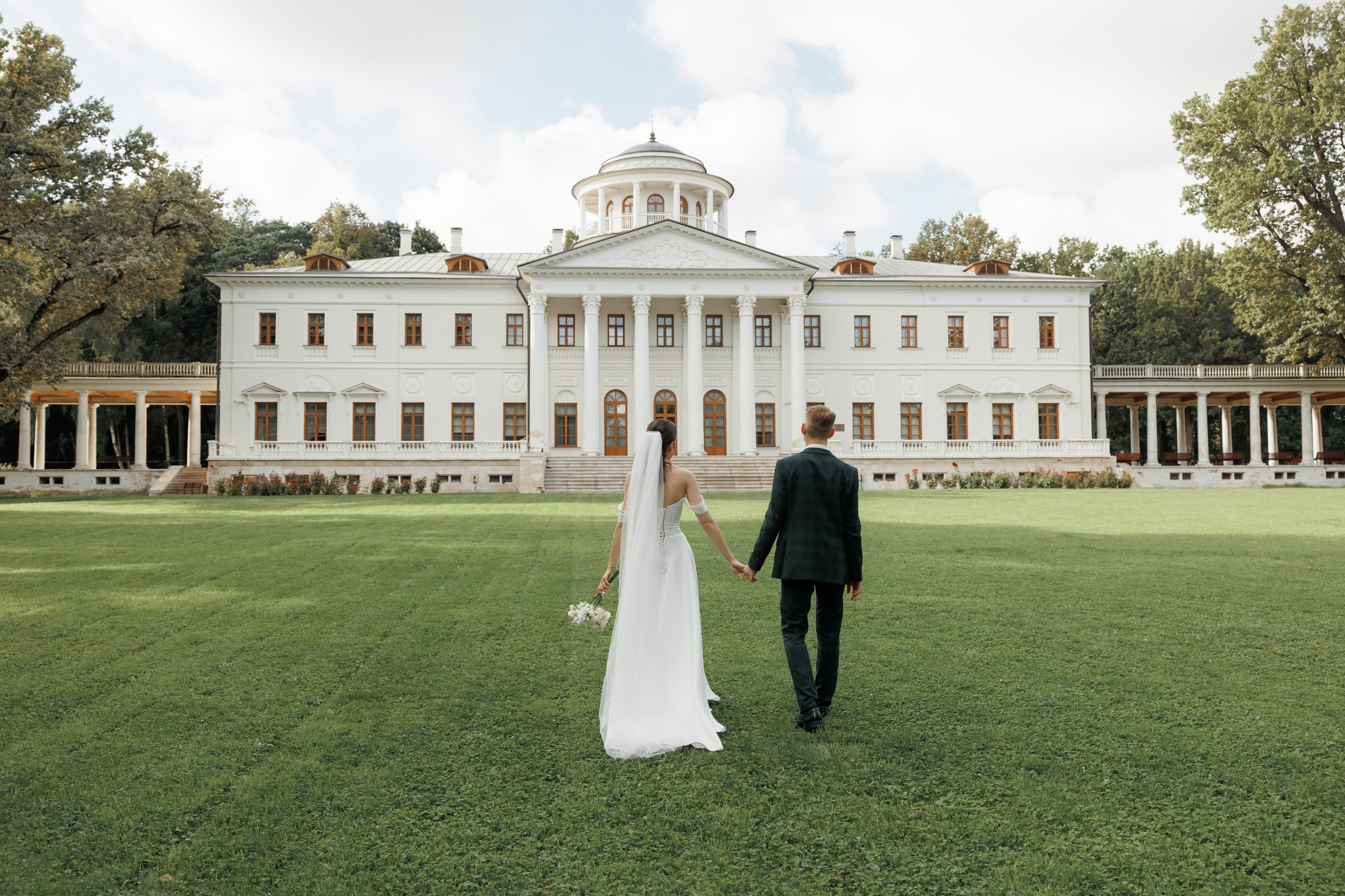 Регистрация в отеле Fish Point, ЗАГС Бутово, прогулка в Остафьево. Свадебный и репортажный фотограф (Москва, Королев и другие)