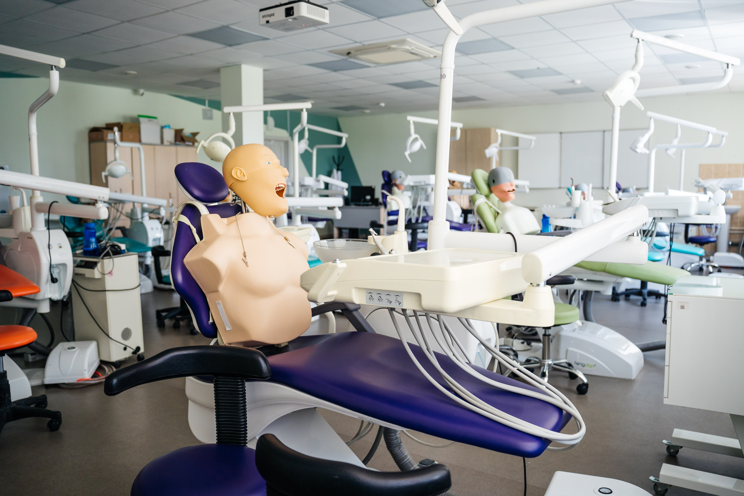 Съемка для Уральского медицинского колледжа ЮМЕД. Видеограф и Фотограф в Челябинске Ксения и Владимир Рюмины