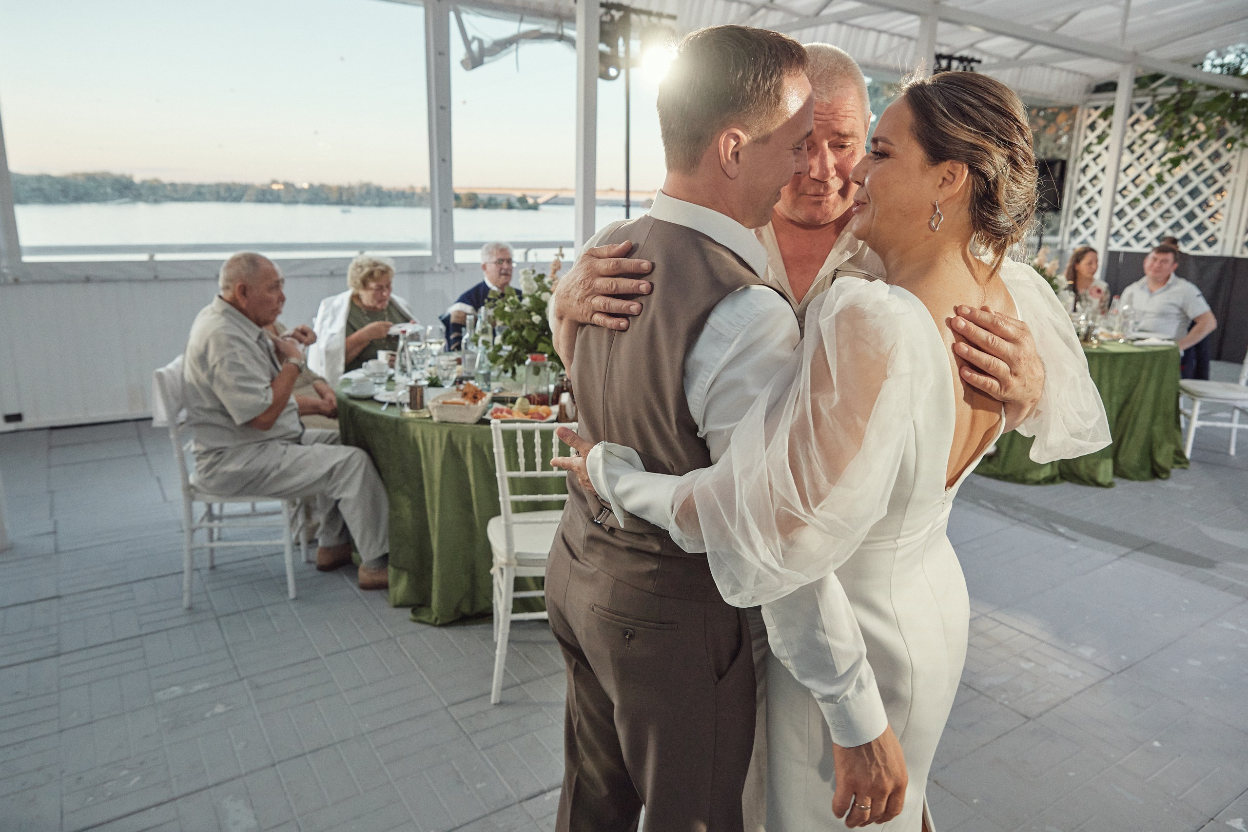 Счастье здесь. Свадебный фотограф Антон Артюшин. Работаю в Нижнем Новгороде и Москве