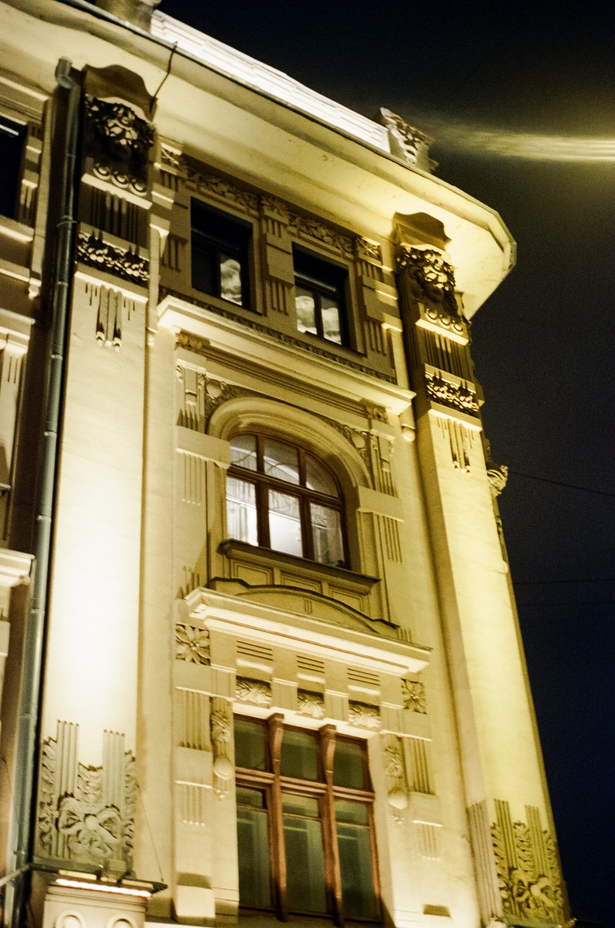 Zeiss Ikon Contessa — Zeiss-Opton Tessar T 45 mm f/2.8 / Wonder 500T (Kodak Vision 3 500T) @ISO 800