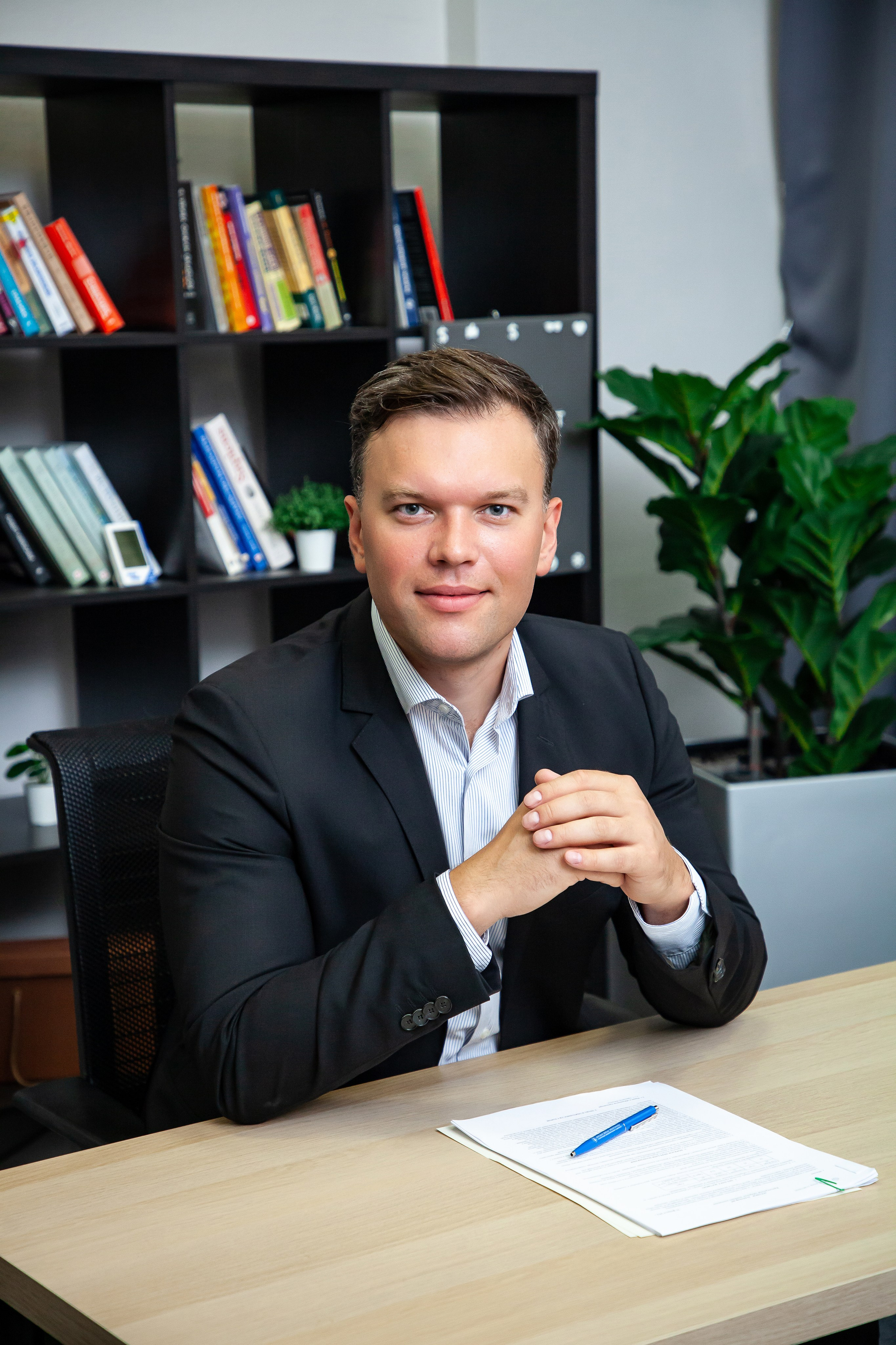 Профессиональные бизнес-портреты в Москве и Московской области. Фотостудия в Москве LUXARTPHOTO