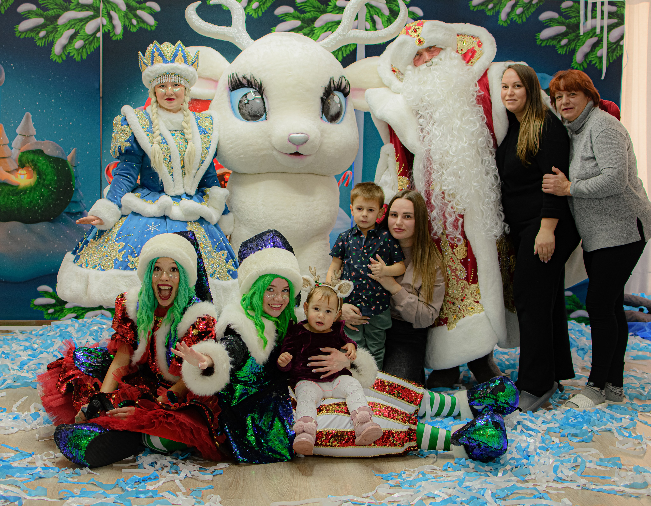 HAPPY NEW YEAR. Photokarish