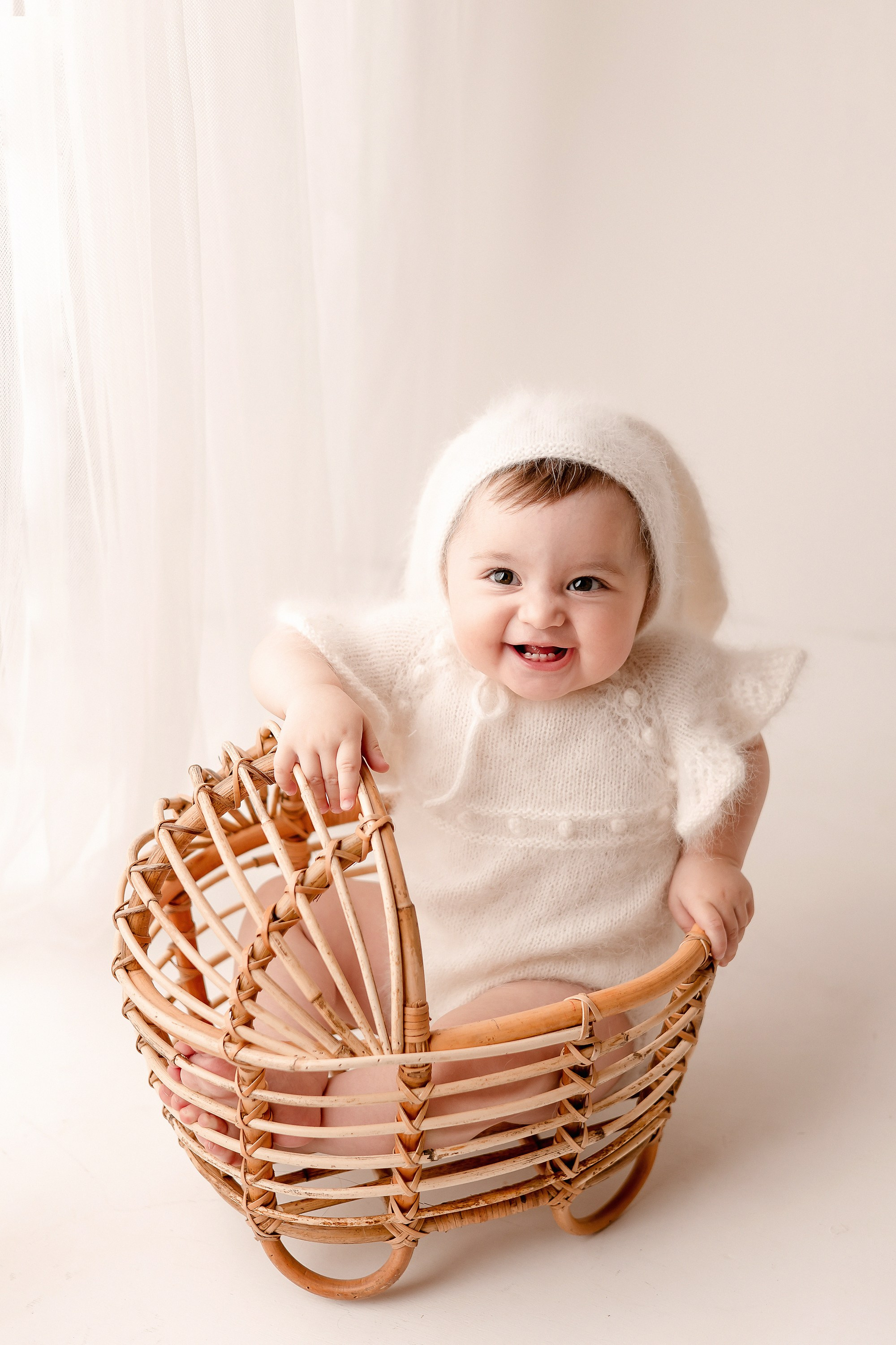 Стоимость малыши постарше. Фотограф новорожденных