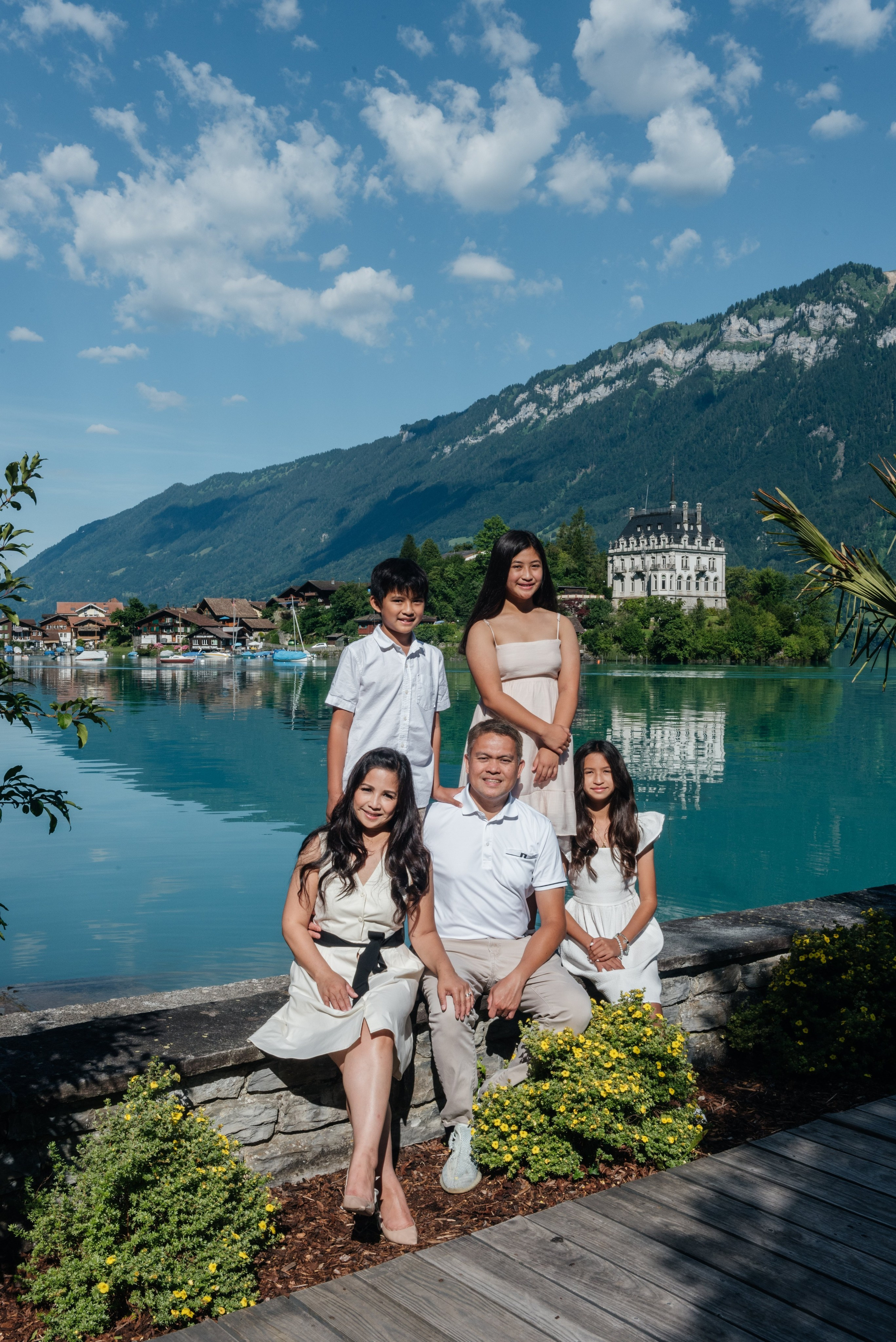Jon, Michelle, Camille, Gabriel and Hannah (Iseltwald, Suisse). Photographe en Suisse et en Europe Anna Alekseenko