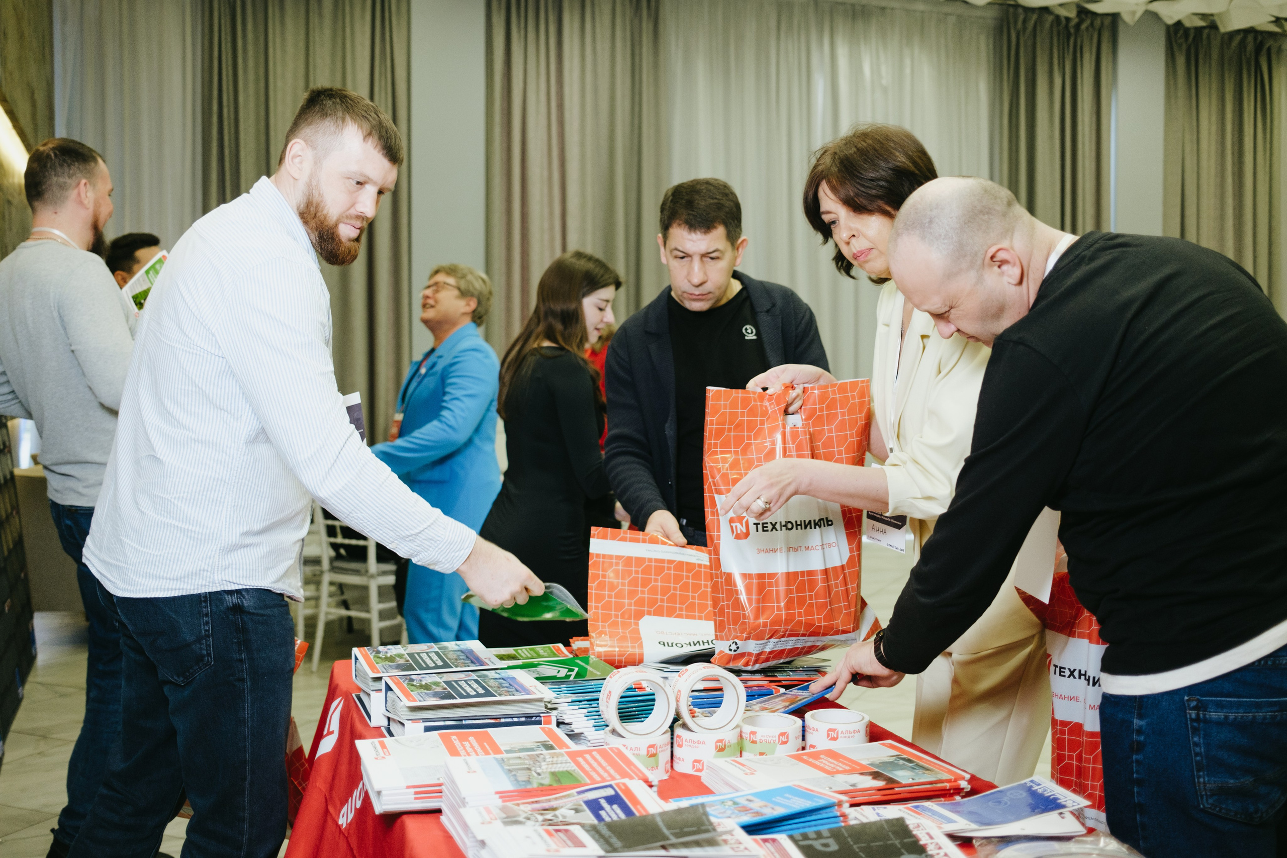 ТЕХНОНИКОЛЬ | КОНФЕРЕНЦИЯ ПАРТНЕРОВ ЮГА. Свадебный фотограф Денис Ожигин в Краснодаре и крае. Эмоциональная и стильная съемка вашего дня