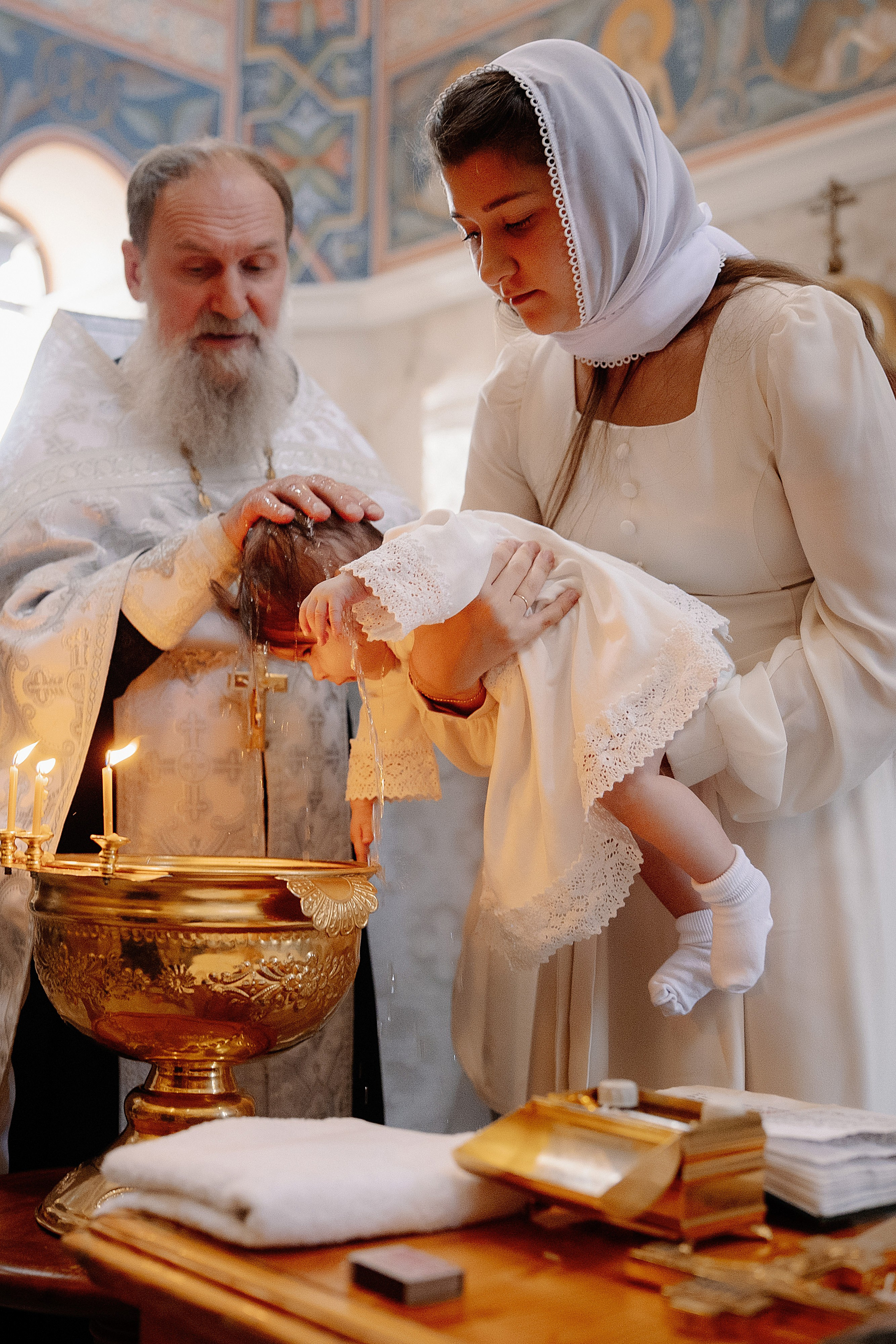 Таинство крещения Снежаны. Фотограф на Крещение и Венчание в Красноярске Рамазанова Юлия