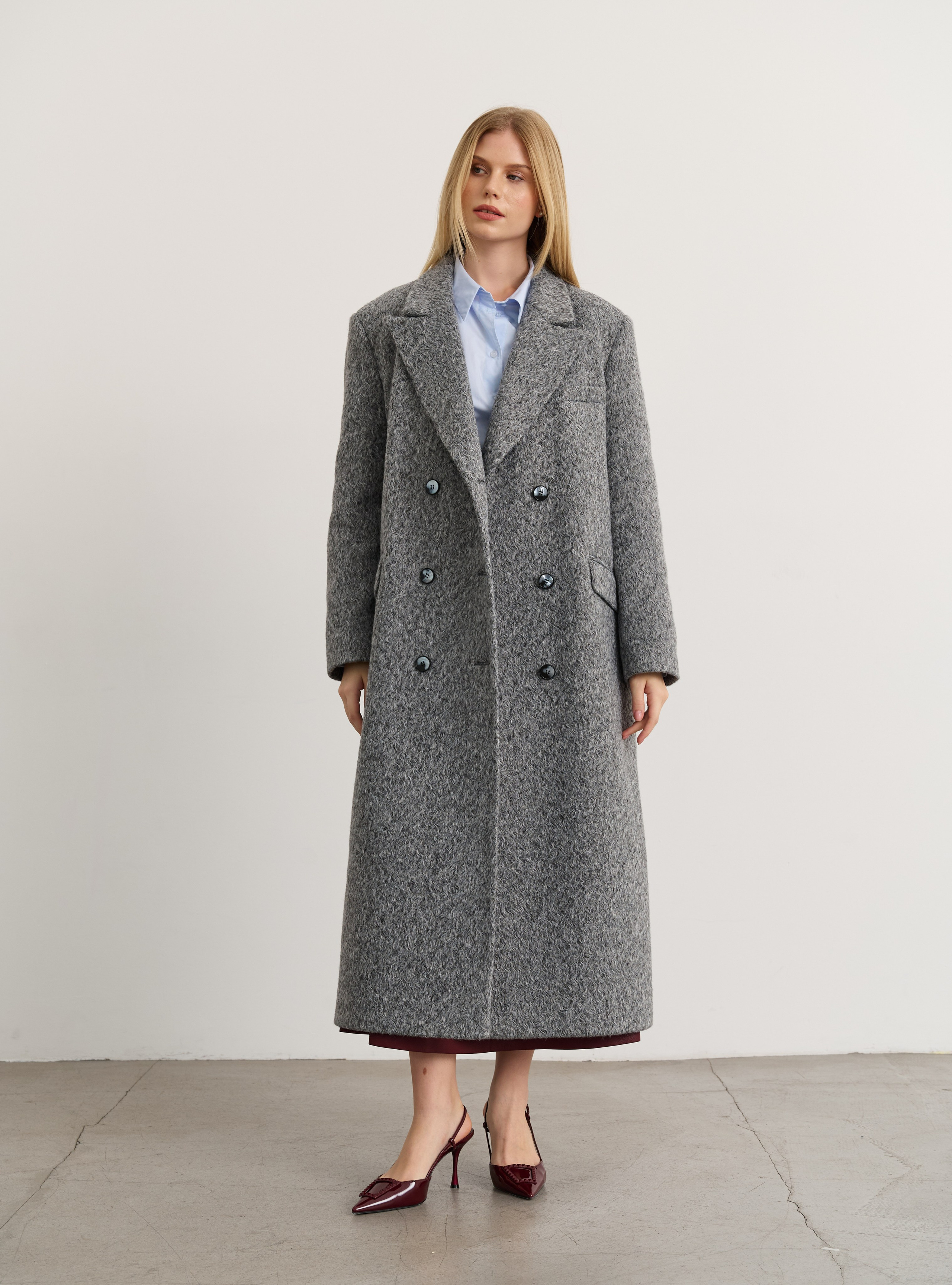 Каталог для бренда верхней одежды Sheily. Fashion фотограф в Москве Ксения Чупрунова