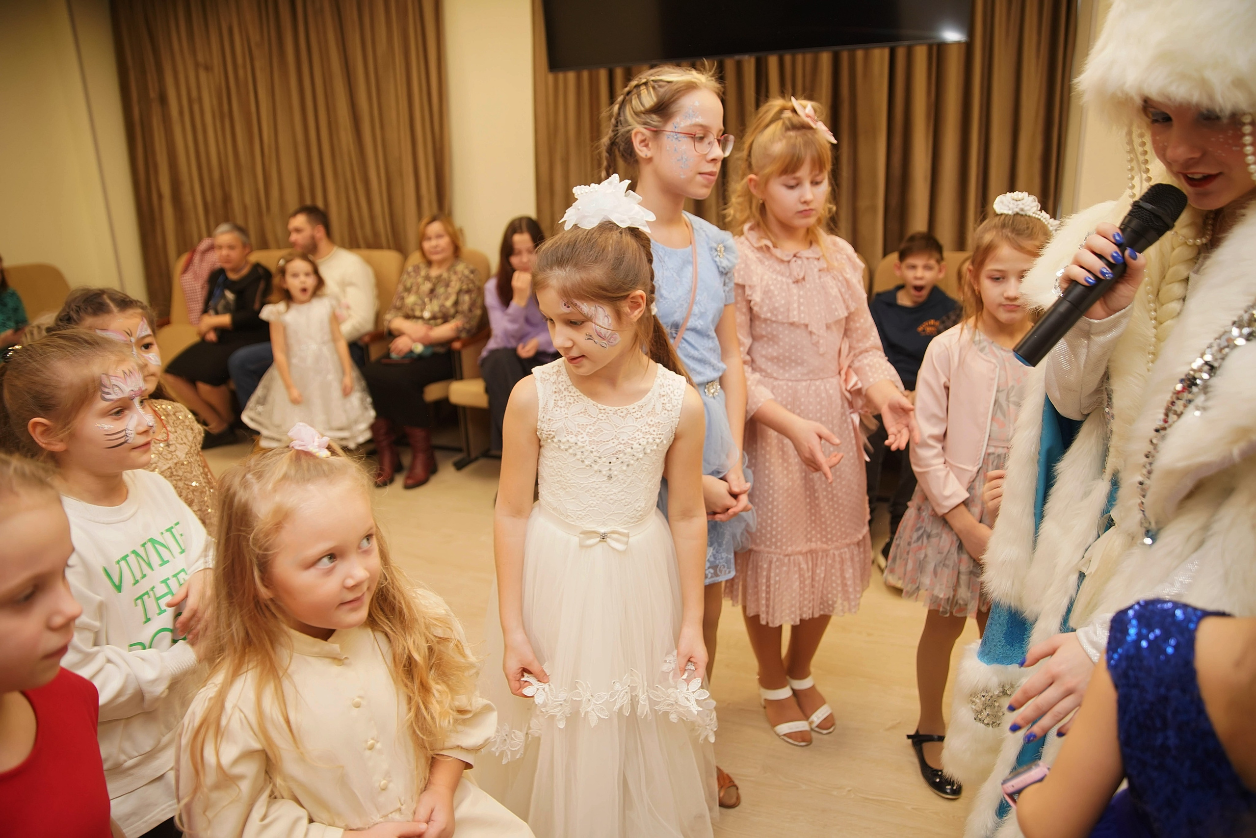 Елка НБД банк. Семейный и детский фотограф в Нижнем Новгороде