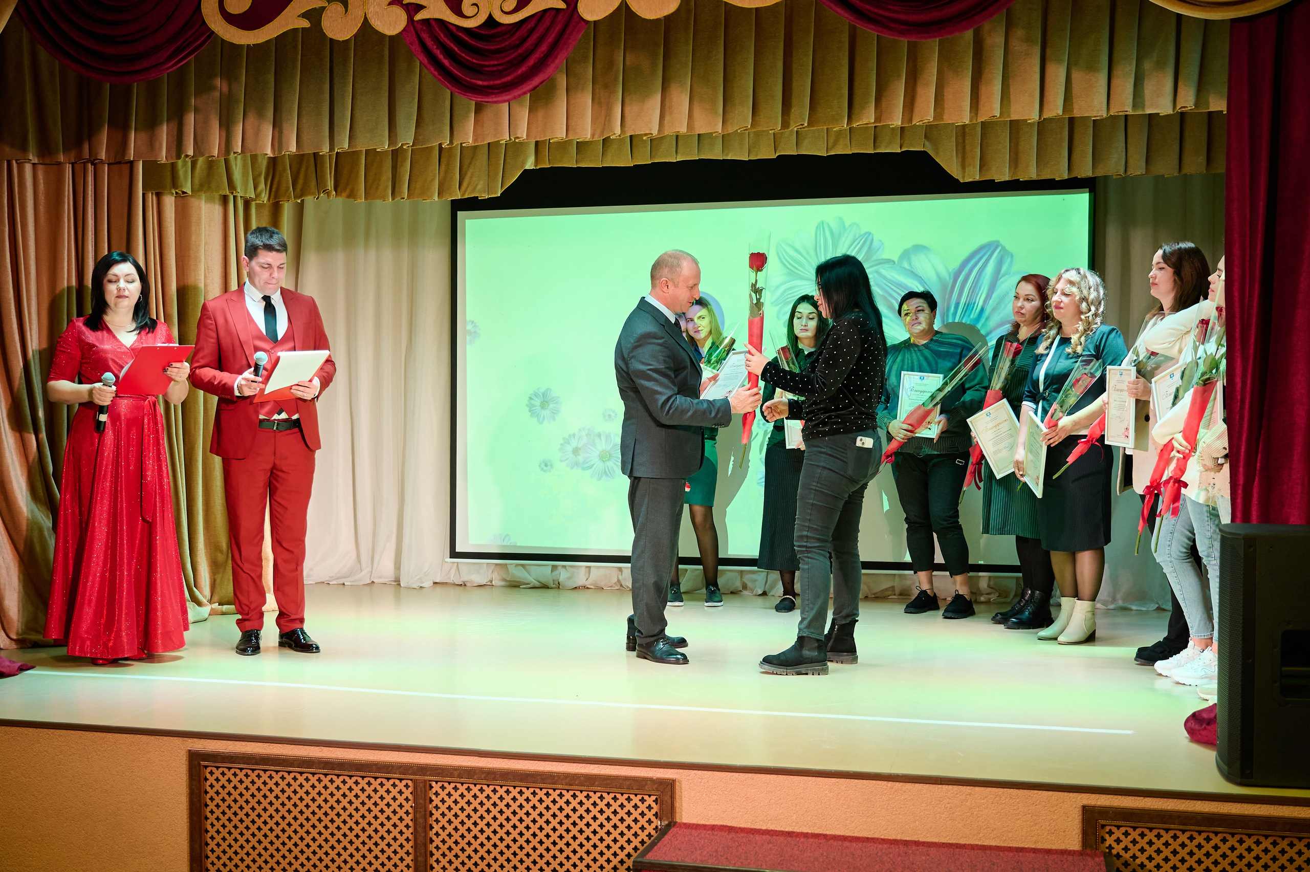 8 марта в Виноградном. Жизнь курорта Кабардинка в фотографиях