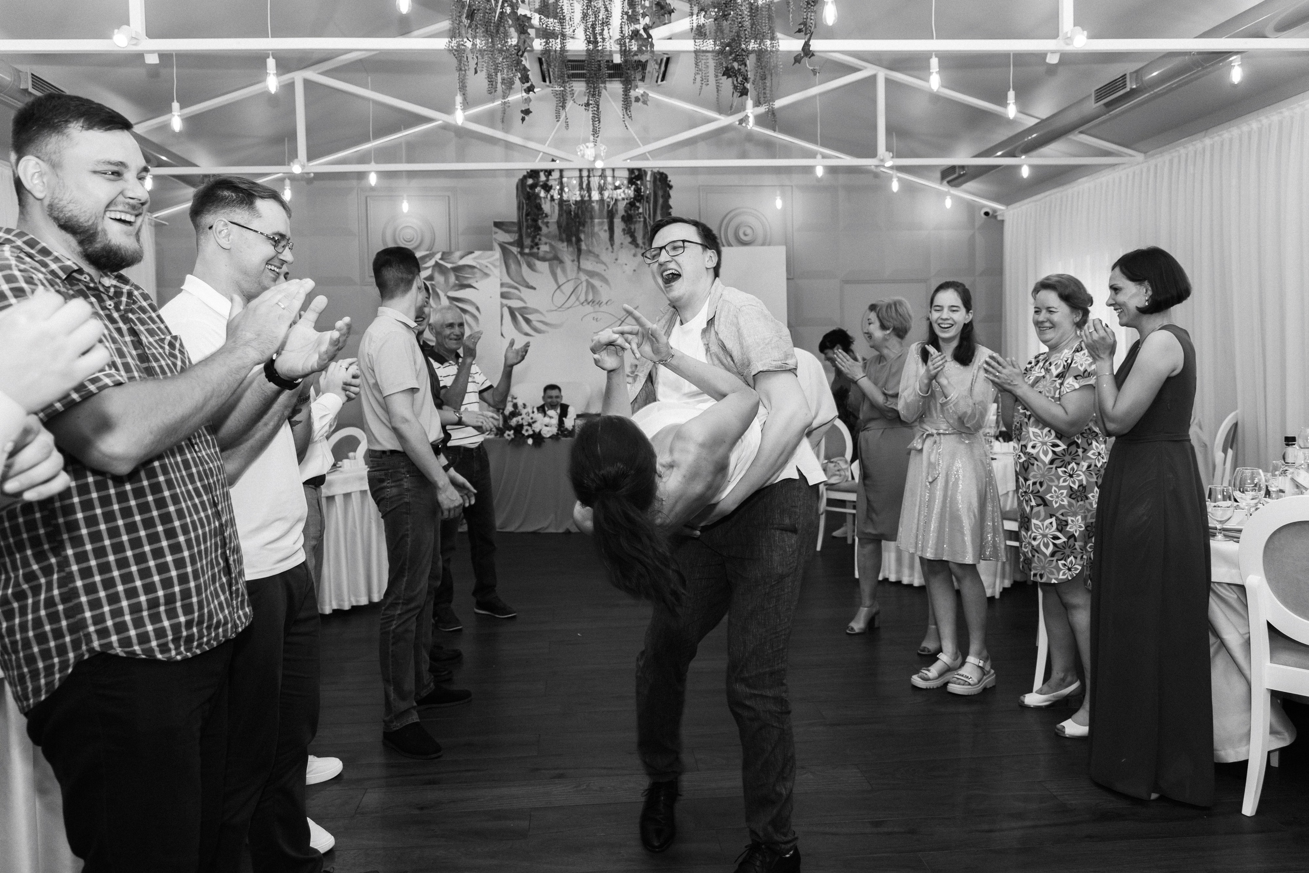 Алёна и Денис (полный день). Фотограф в Барнауле Юлия Садвокасова