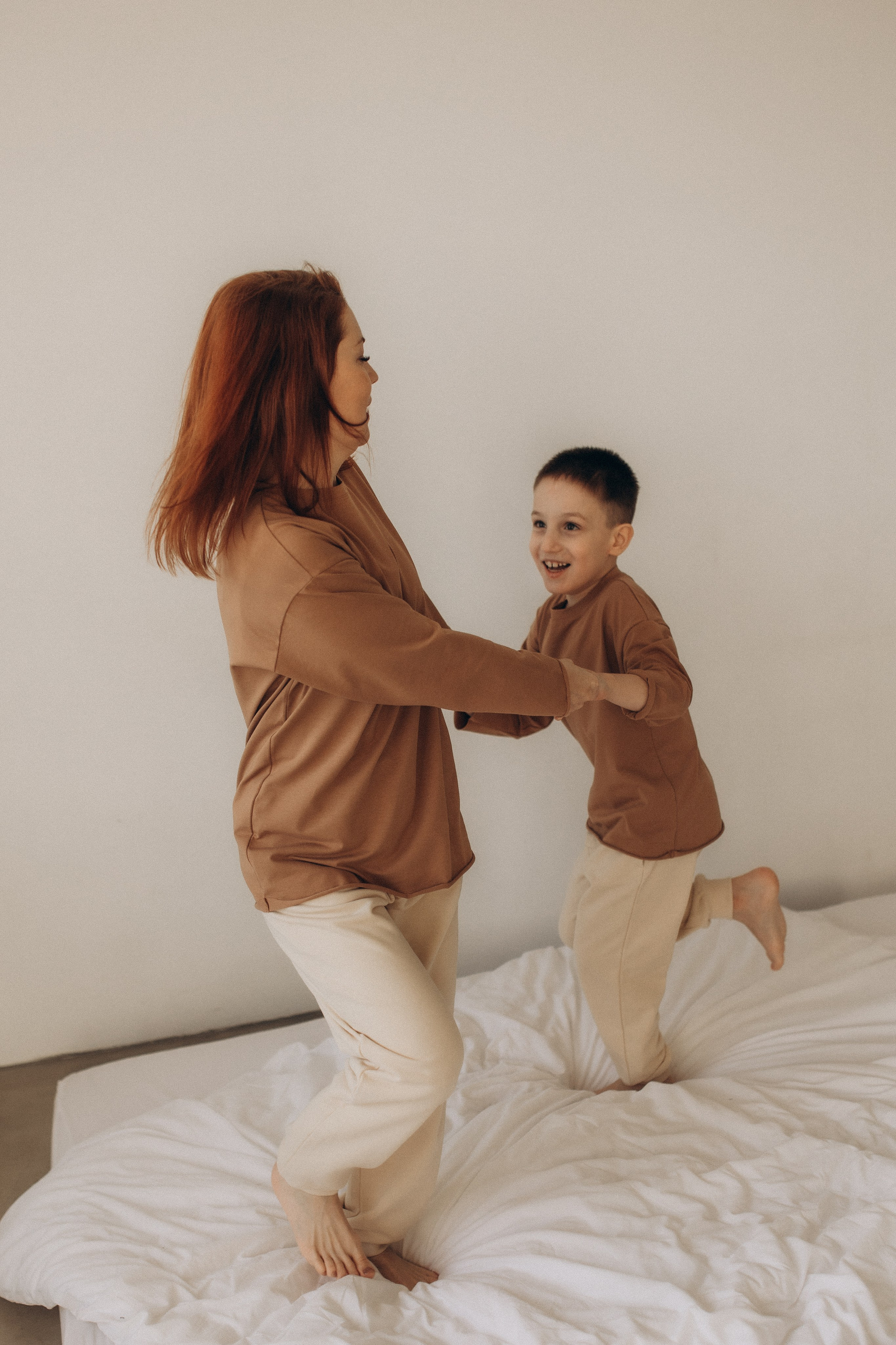 Любовь мамы и сына. Семейный фотограф lifestyle в Новосибирске Елена Шпилевая