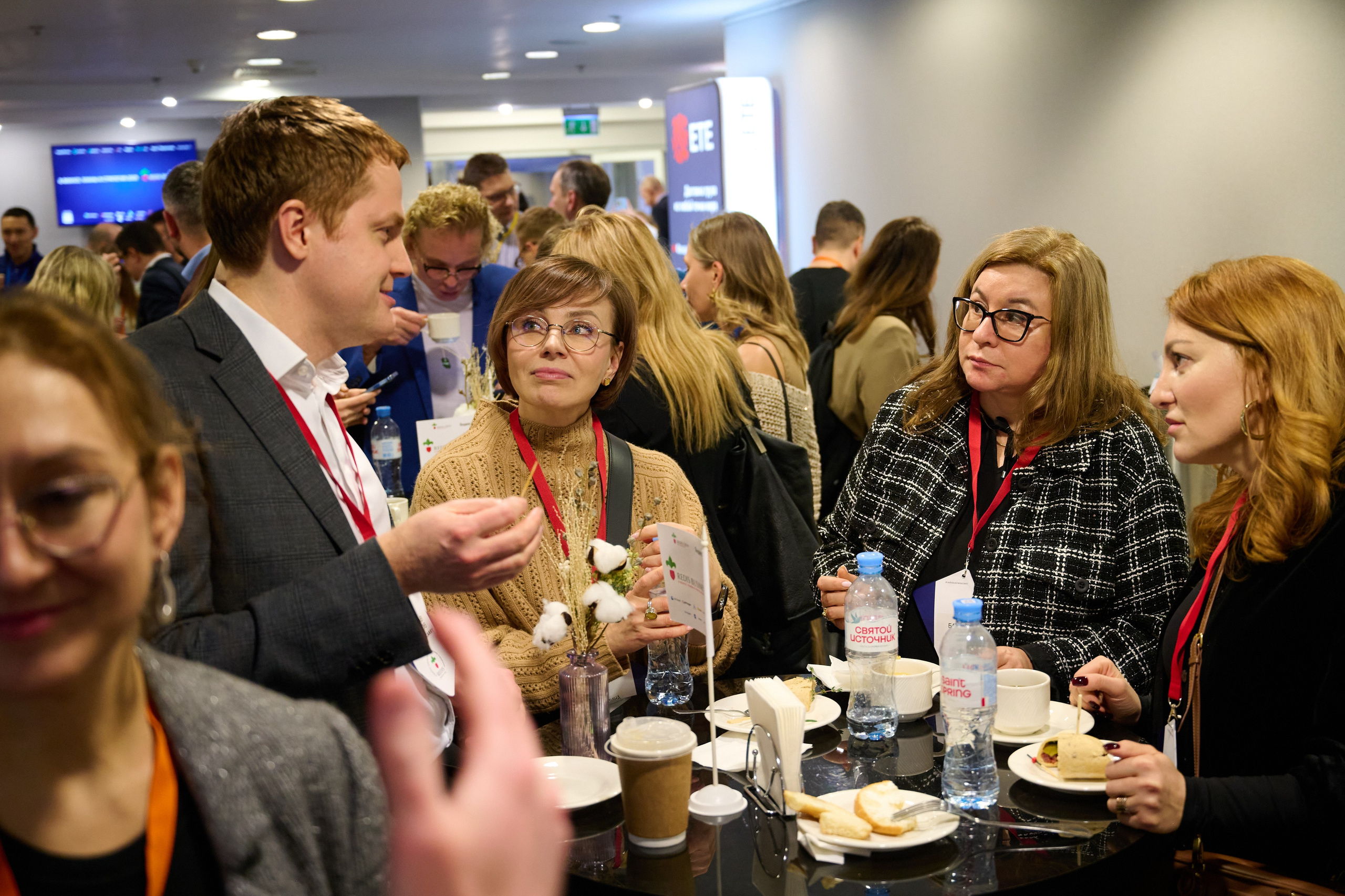 Redis Business Class — В фокусе. Планы и стратегии 2025. Репортажный фотограф в Москве и Санкт-Петербурге — Профессиональная съёмка мероприятий | Данила Золкин