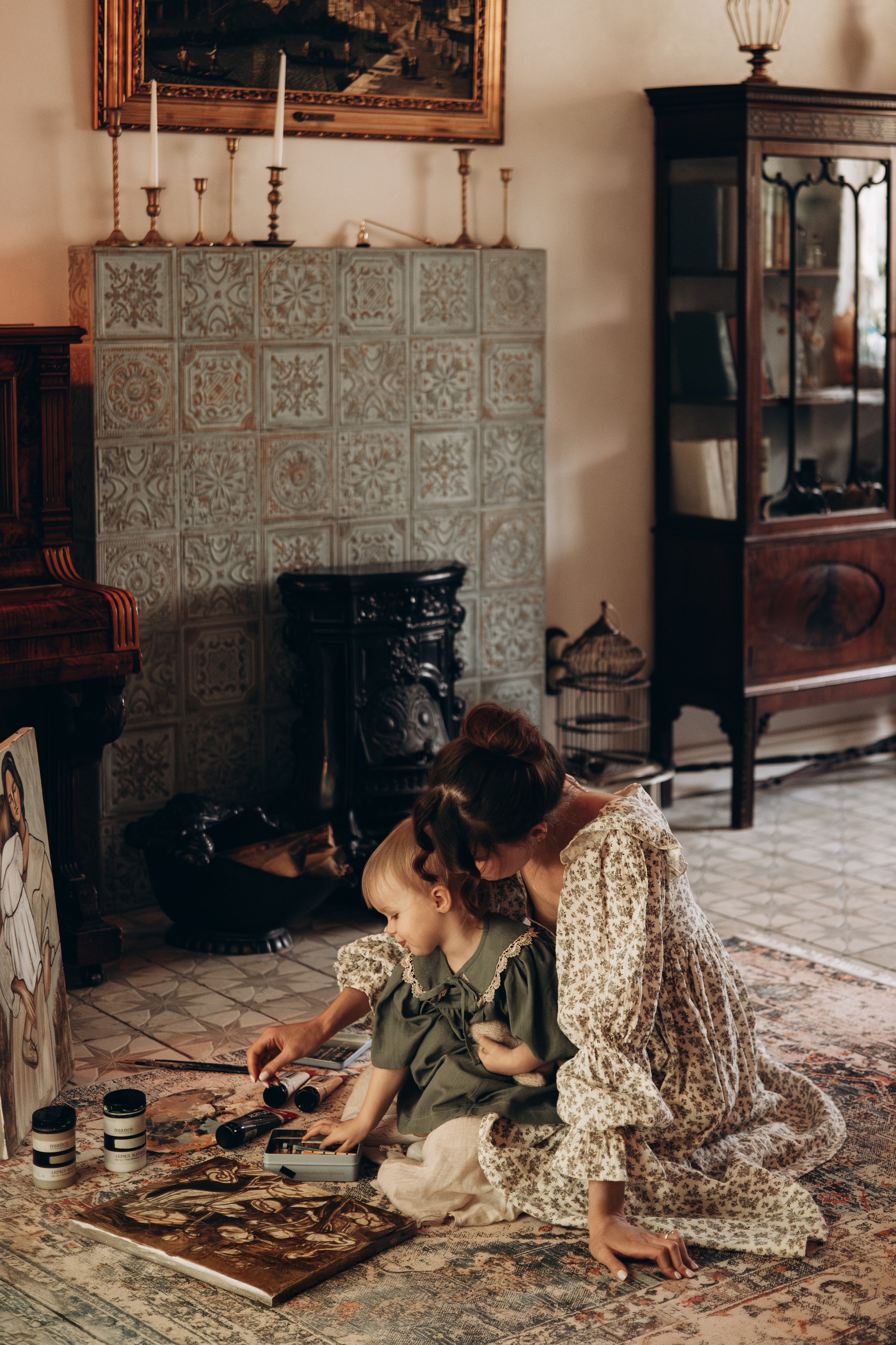 Художницы Настя и Тонечка в Villa Rossa. Семейный фотограф в Москве Марина Петра