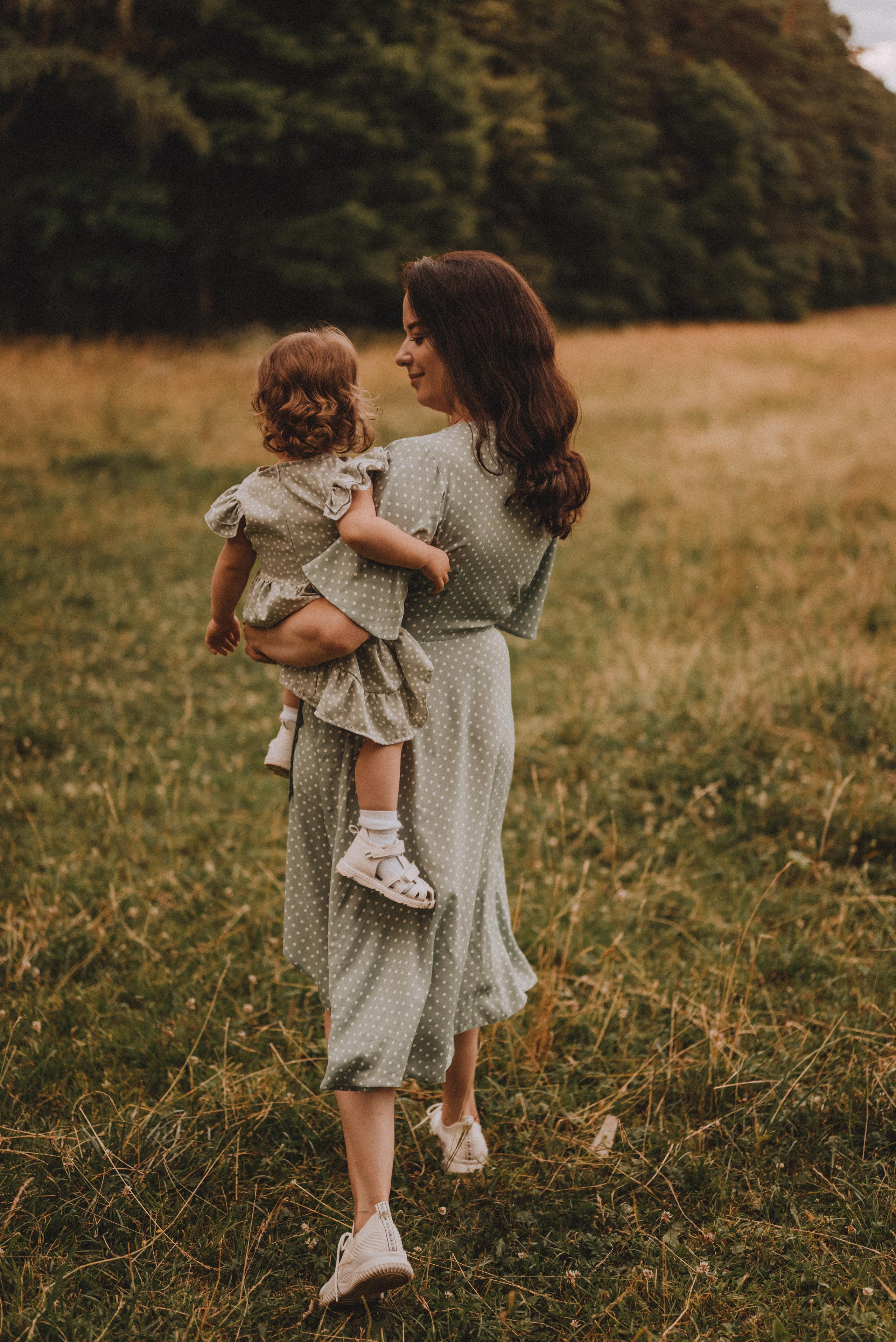 Маленькая Ева с родителями. Фотограф Кристина Пархоменко