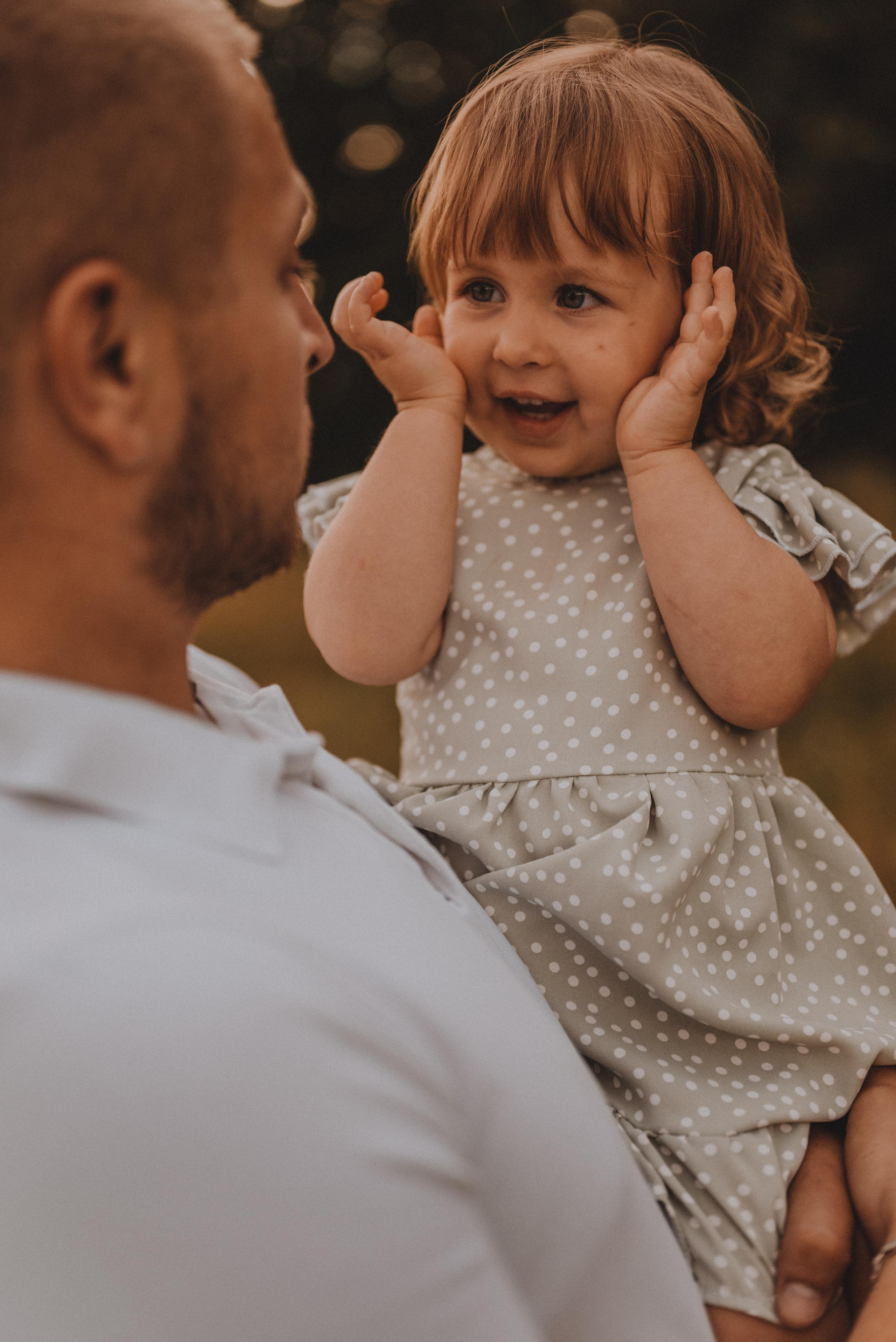 Маленькая Ева с родителями. Фотограф Кристина Пархоменко