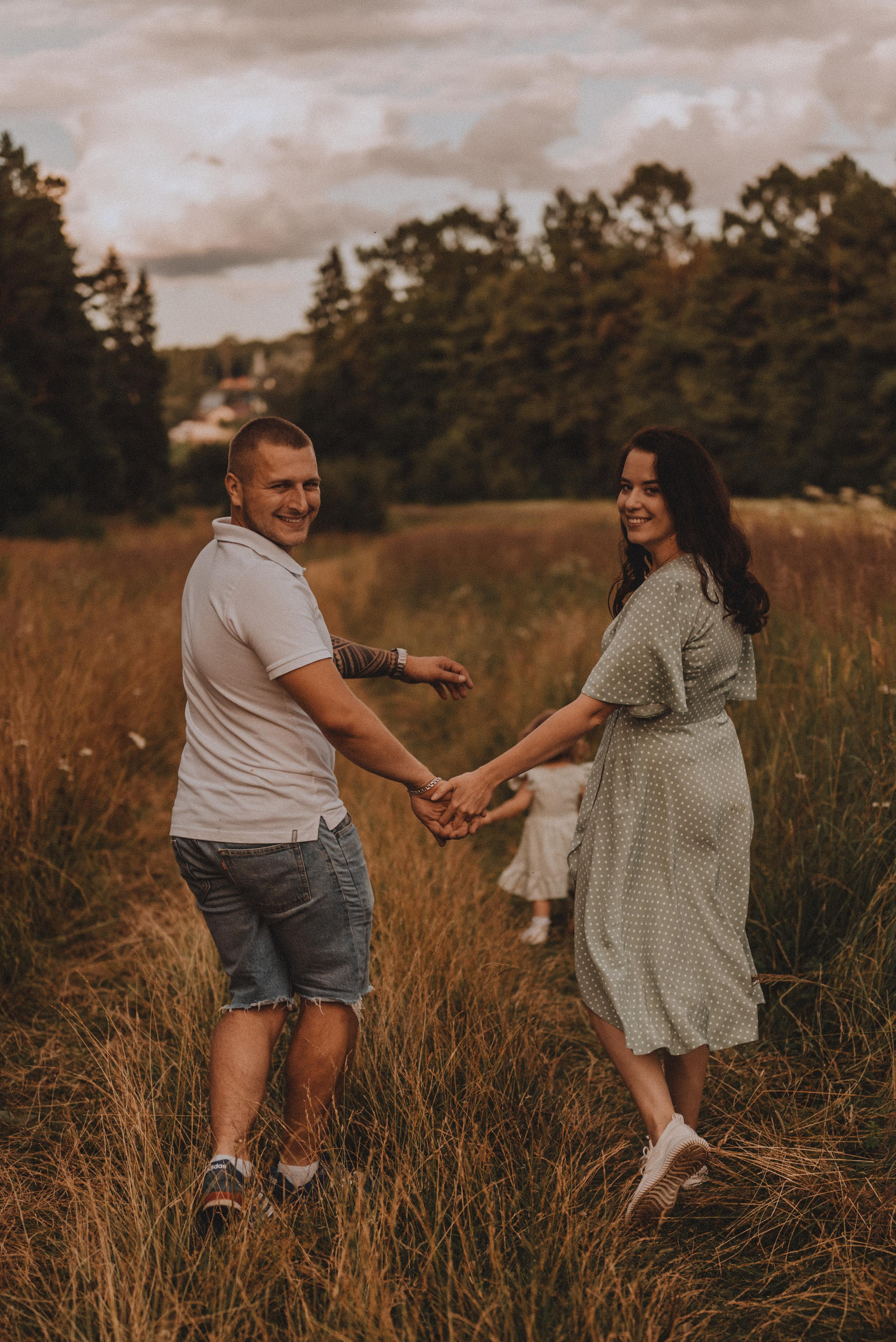 Маленькая Ева с родителями. Фотограф Кристина Пархоменко