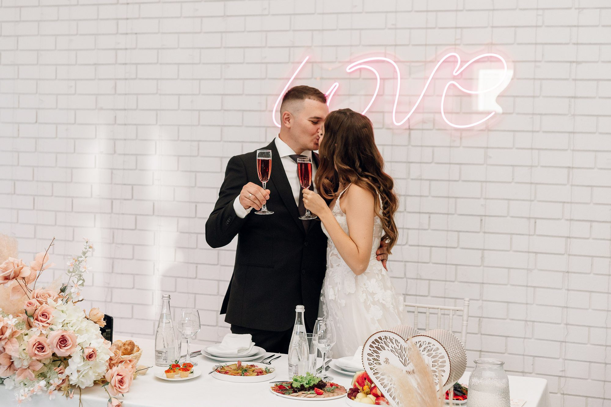 «От сборов до торта». Сергей Гладков свадебный фотограф в Москве