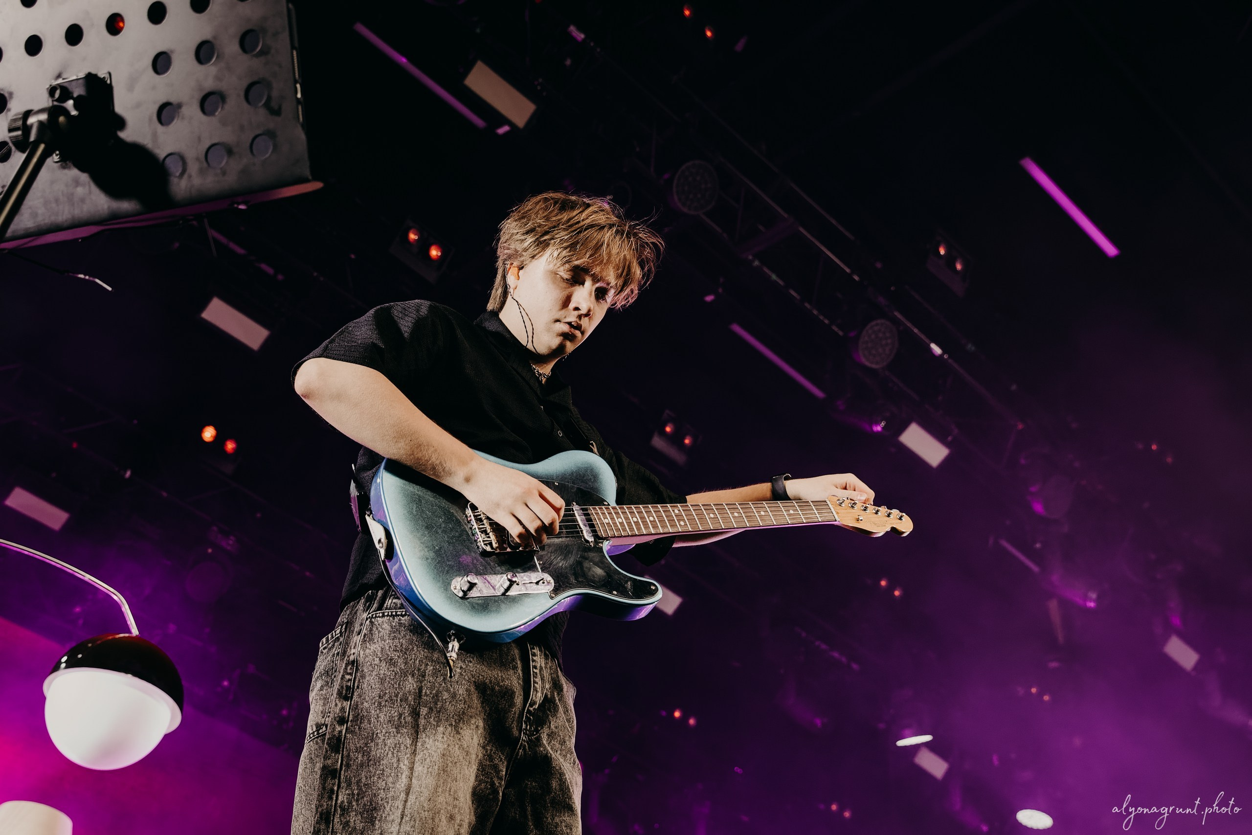 Ваня Дмитриенко, фоторепортаж СПб, A2, 23.10.2025. Алена Адрианова: фотограф в Санкт-Петербурге