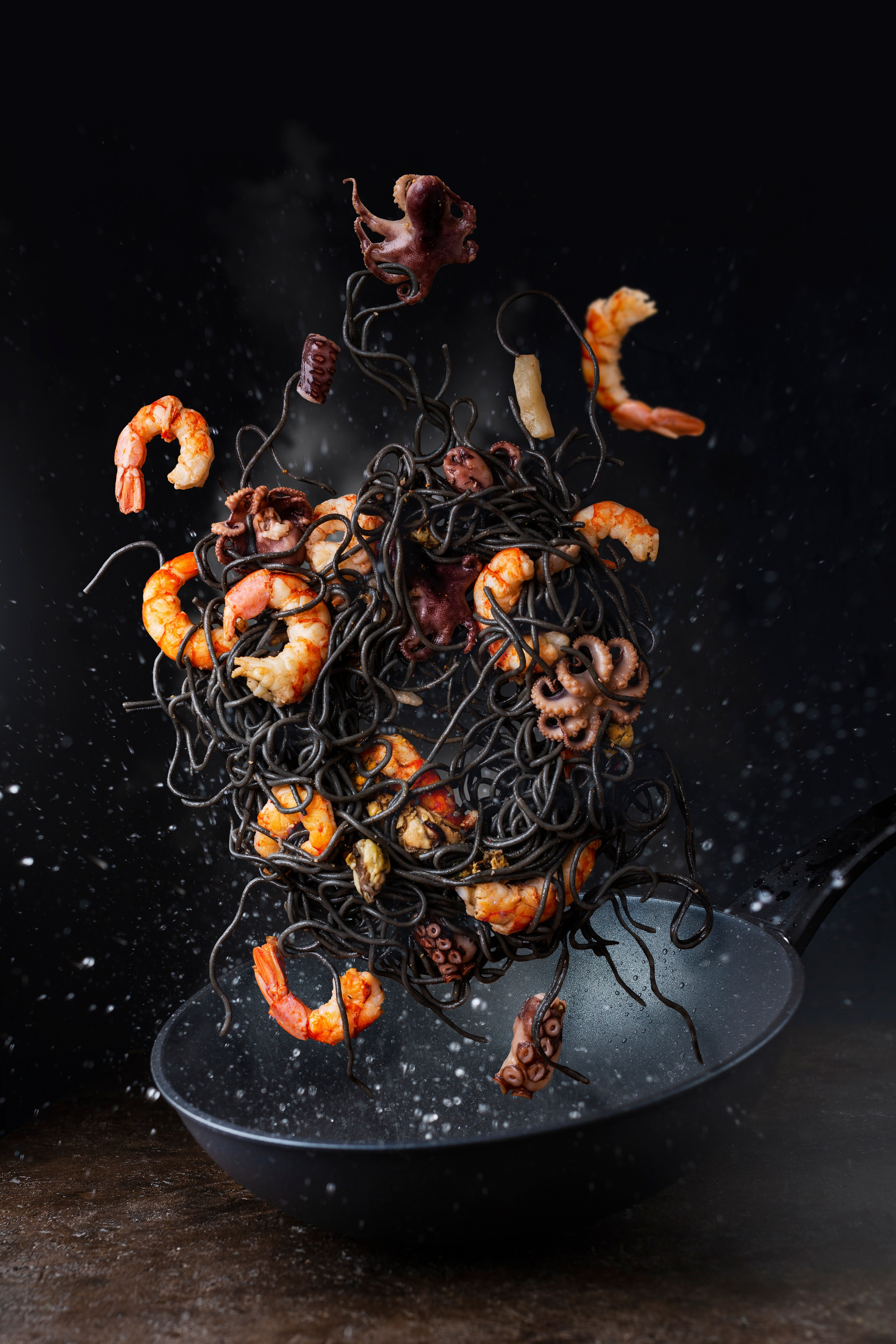 Черная паста. Юлия Космо — фуд-фотограф, предметный стилист, Москва