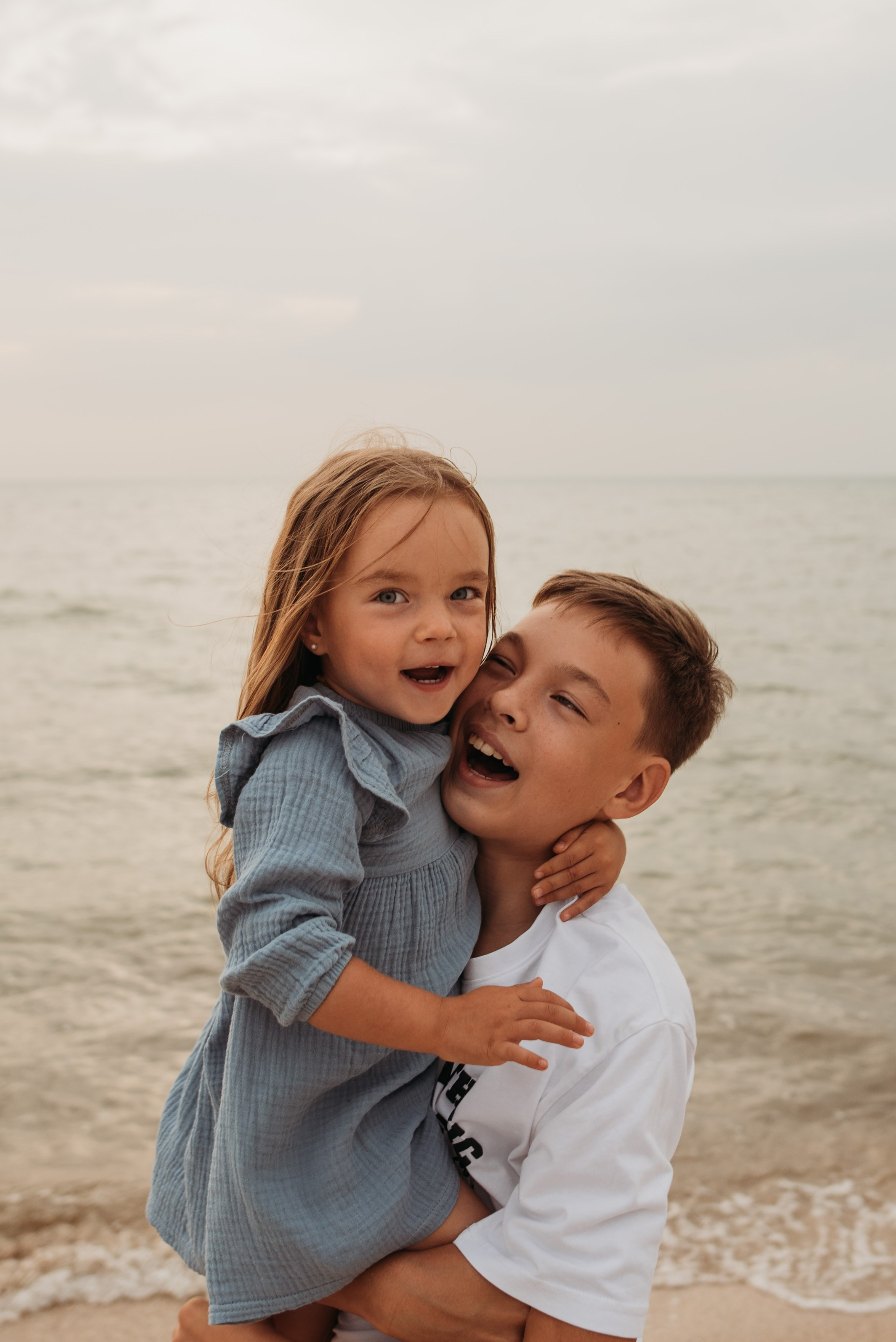 Прогулка на косе. Детский и семейный фотограф выпускной альбом Приморско-Ахтарск