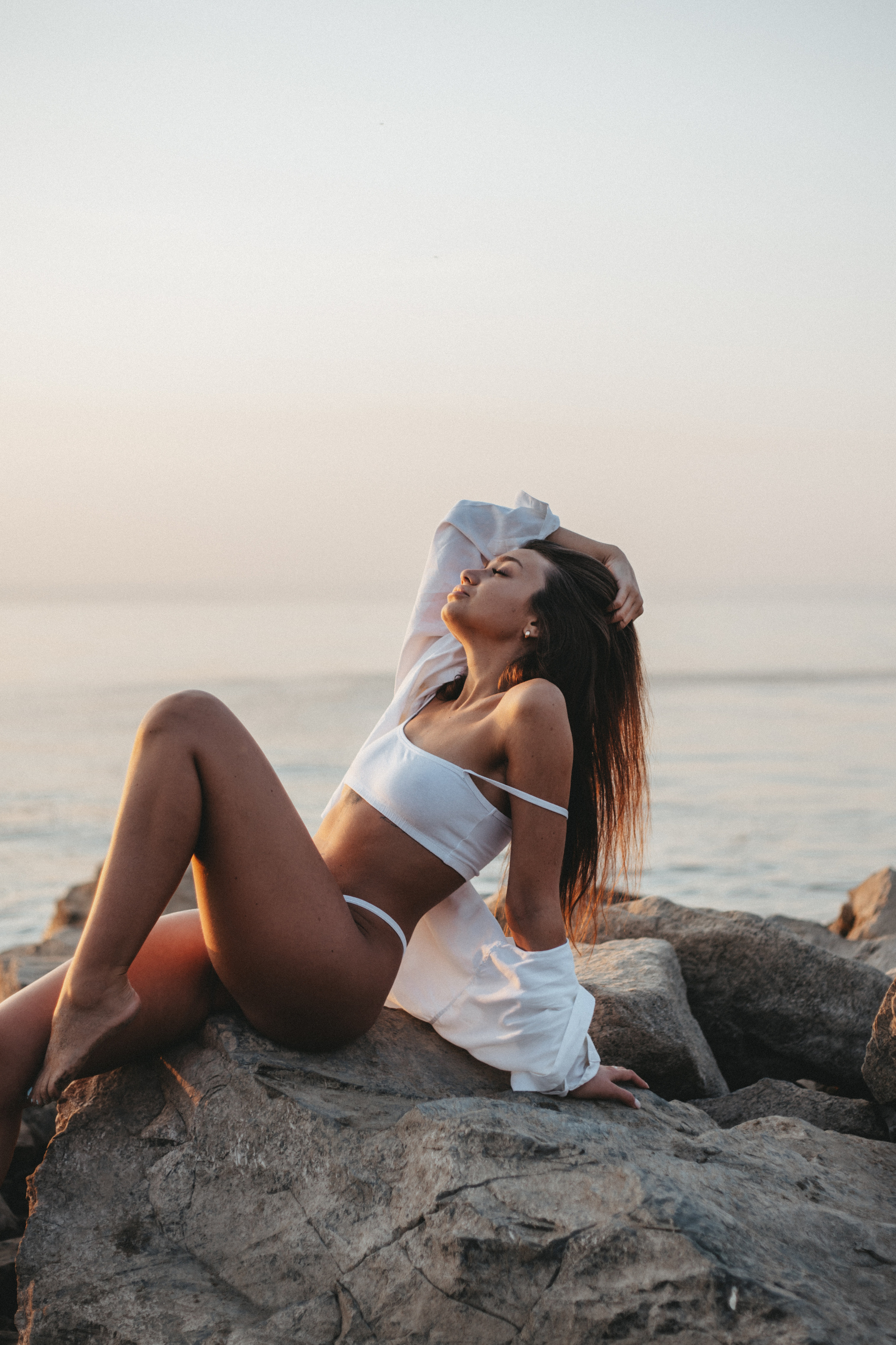 Таня | Откровенная женственная фотосессия на море. Свадебный и портретный фотограф в Новосибирске Любовь Исакова