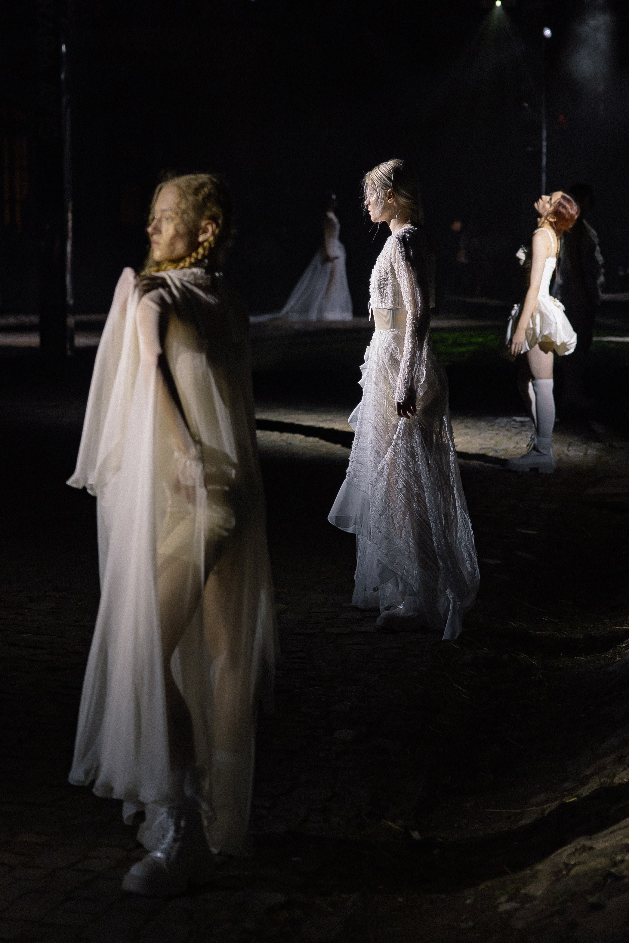 Rara Avis Fashion Show 2025. Свадебный фотограф Москва и Санкт-Петерург Артем Мамонов