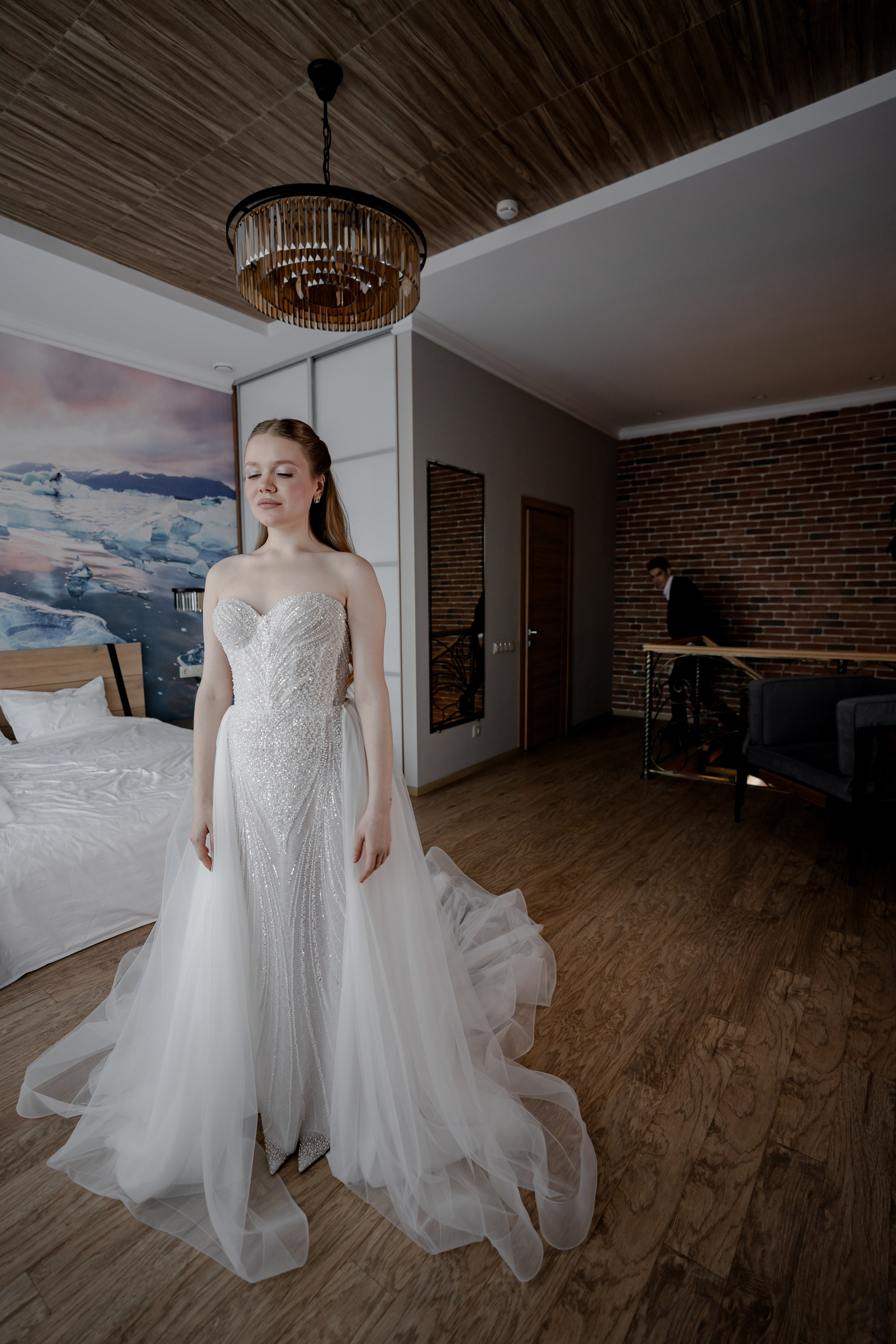 СВАДЕБНАЯ СЬЕМКА СБОРОВ В ОТЕЛЕ И ВЫЕЗД НА ЦЕРЕМОНИЮ (СНЯТО В СИБИРЕ В НИЖНЕВАРТОВСКЕ)М. Профессиональный фотограф, Санкт-Петербург — Виктория Богомолова