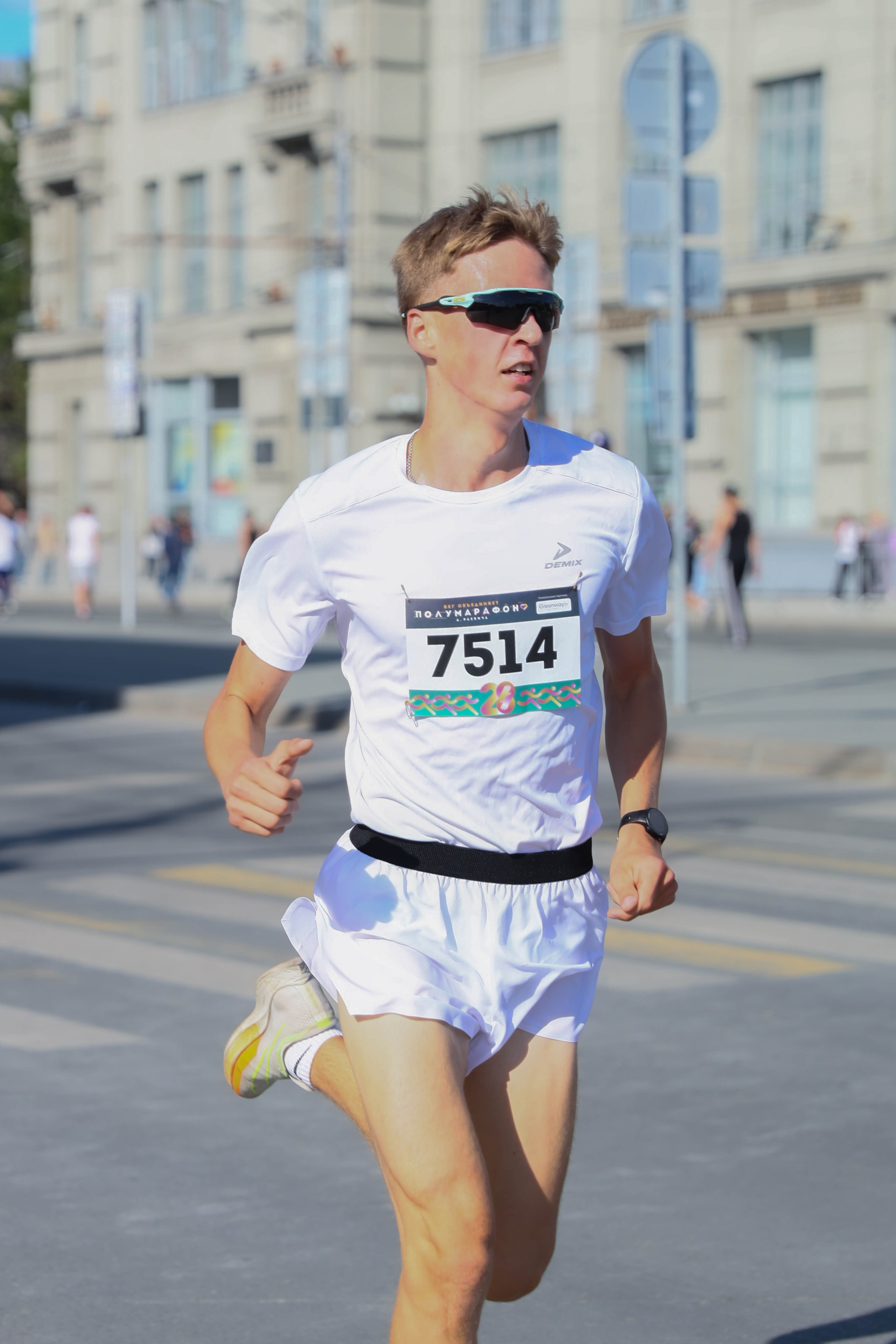Полумарафон А. Раевича 2025. Репортажный фотограф в Новосибирске Алена Помазунова