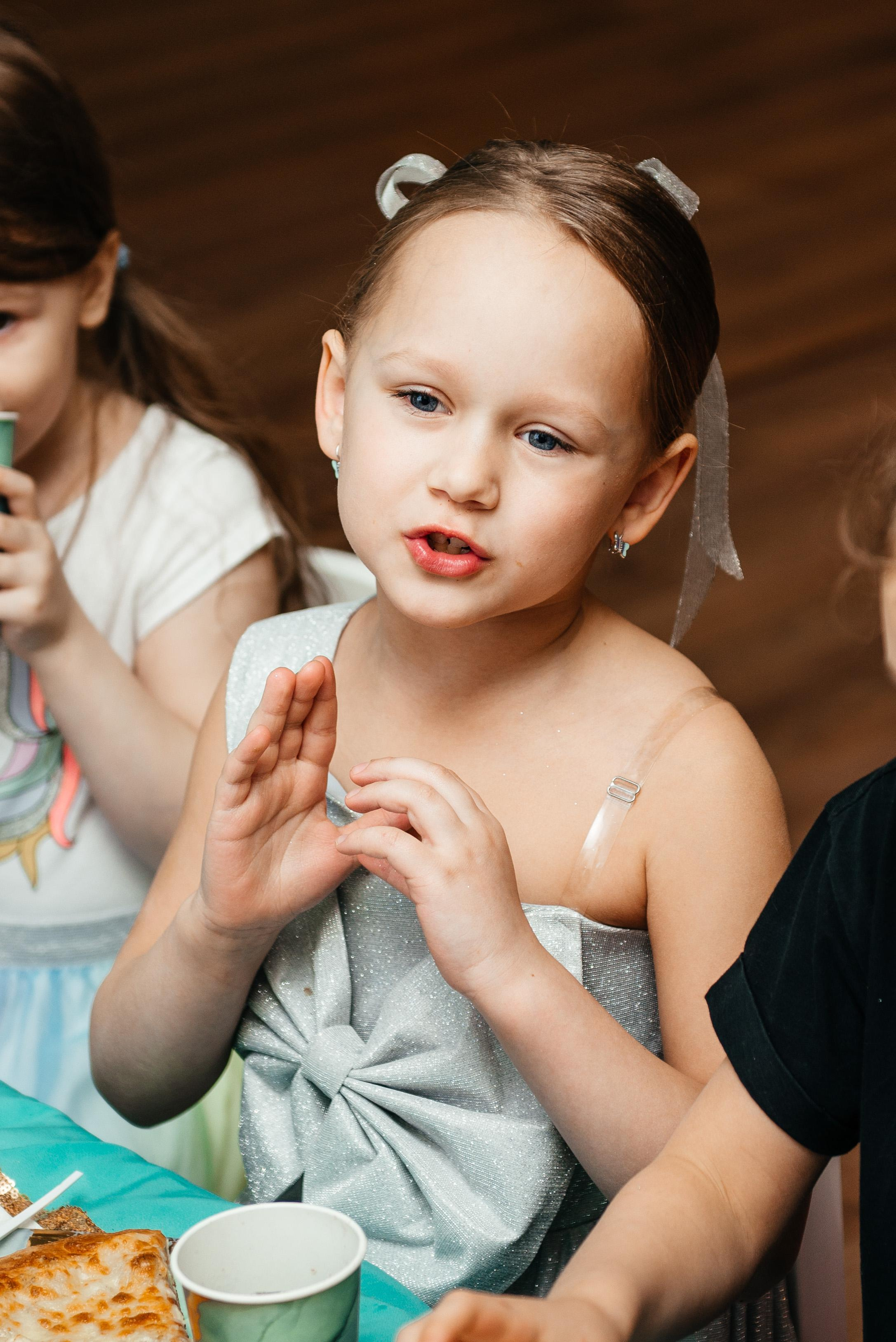 Верочке 7 лет. Репортаж с праздника. Свадебный, семейный фотограф Санкт-Петербург, Колпино, Юлия Хоружая
