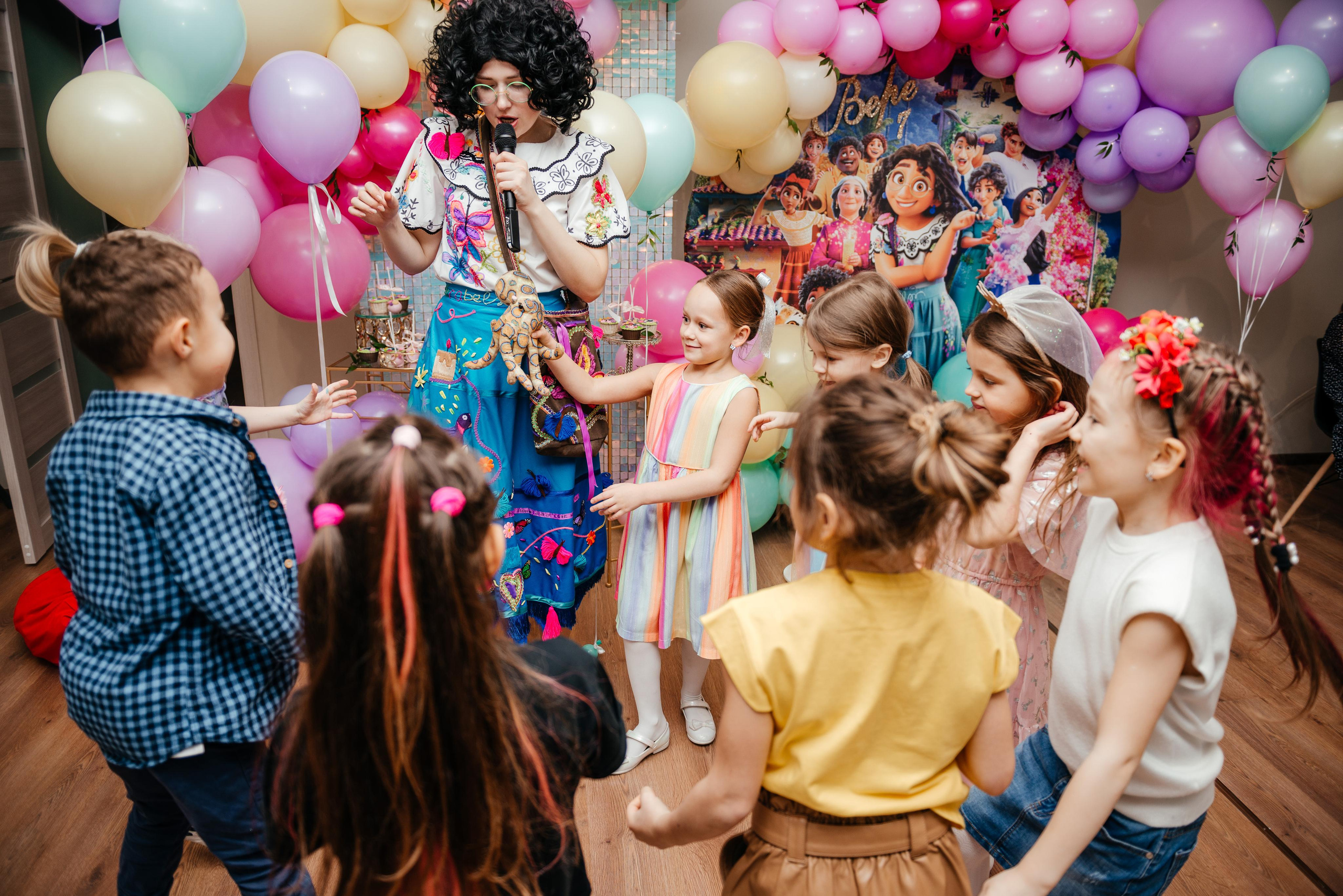 Верочке 7 лет. Репортаж с праздника. Свадебный, семейный фотограф Санкт-Петербург, Колпино, Юлия Хоружая