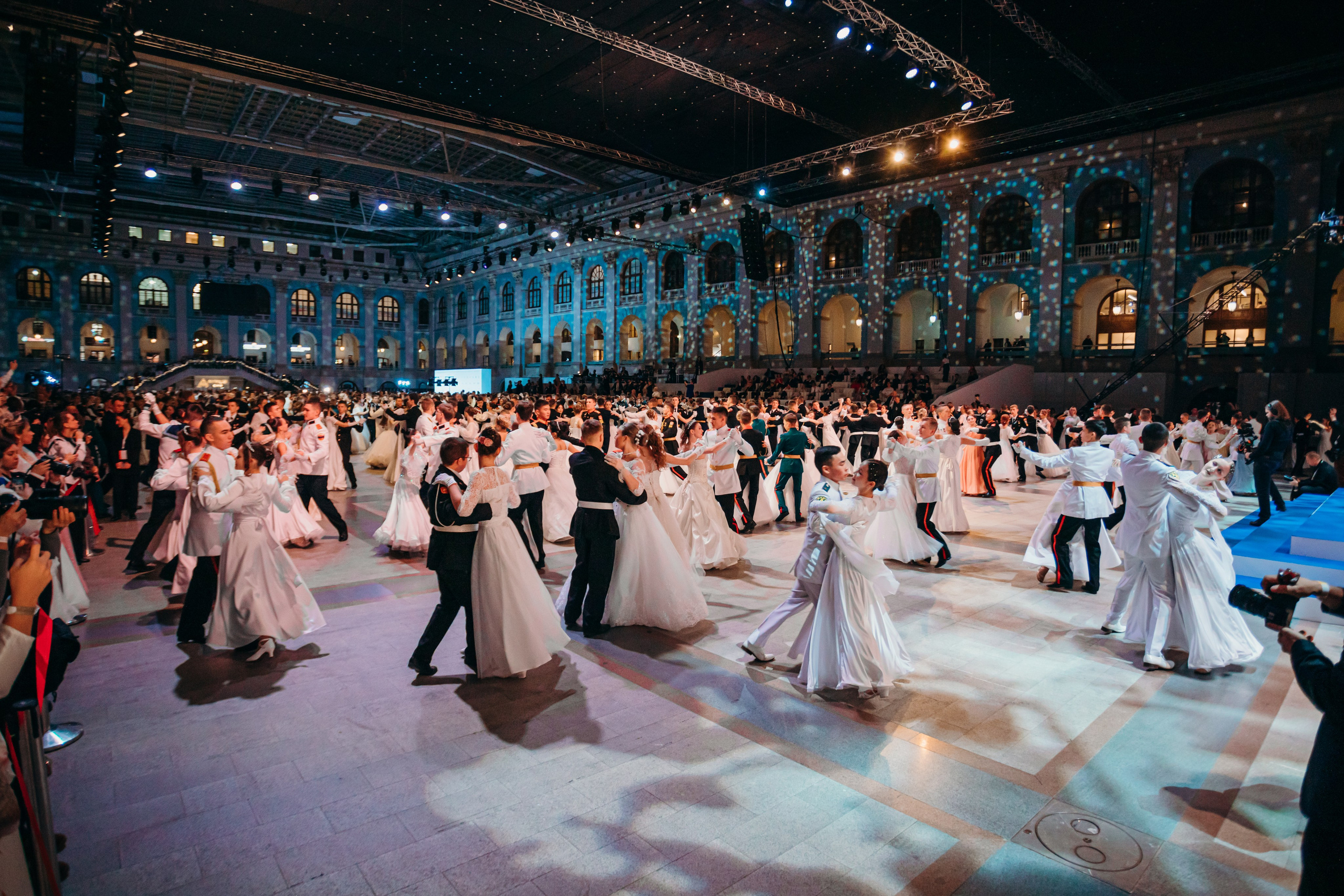 ЗИМНЯЯ СКАЗКА