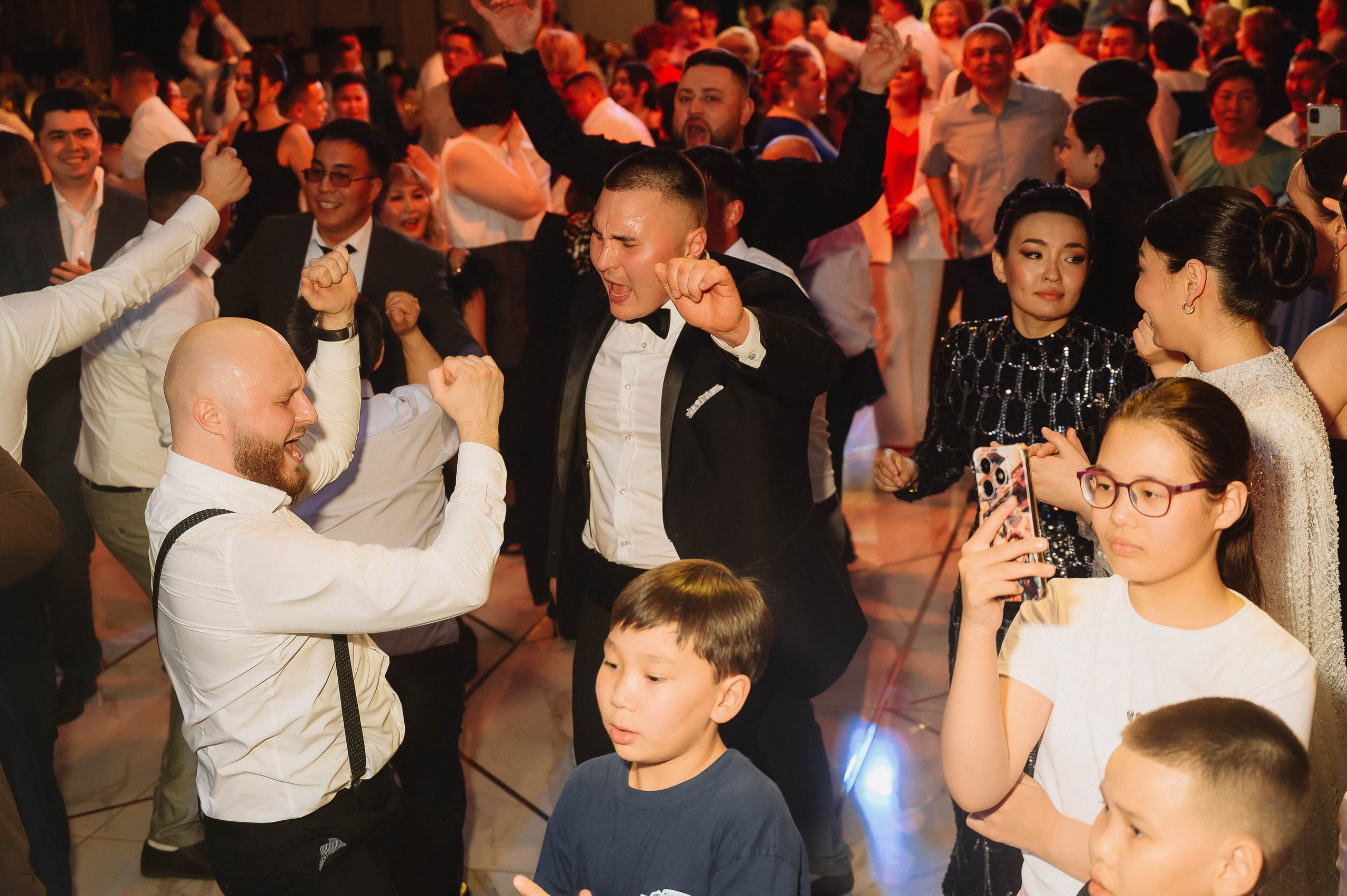 Национальная свадьба в Marshal Grand Hall. Евгений Нисковских — свадебный и репортажный фотограф в Тюмени