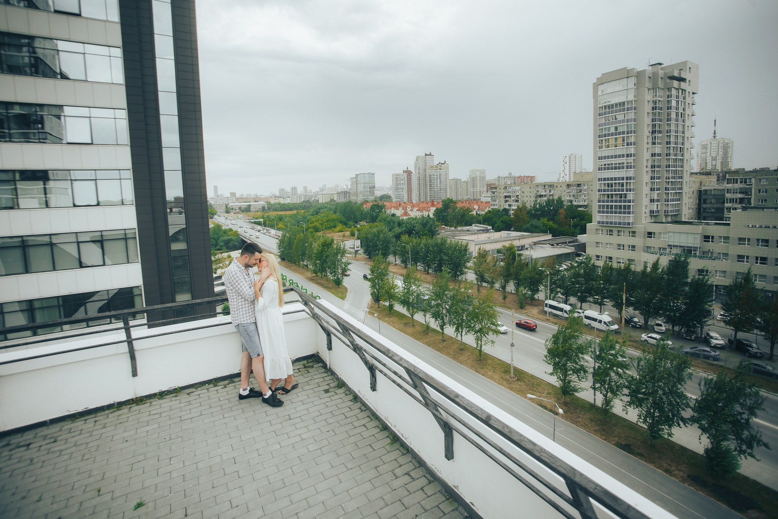 Лавстори. КлеверПарк. Ваш свадебный и семейный фотограф