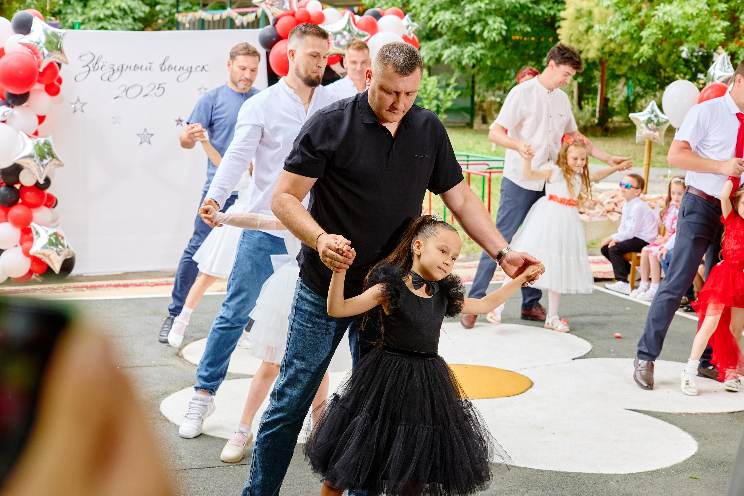 Выпускной 45 сад. Фотограф Выпускные альбомы Таганрог Сергей Коробченко