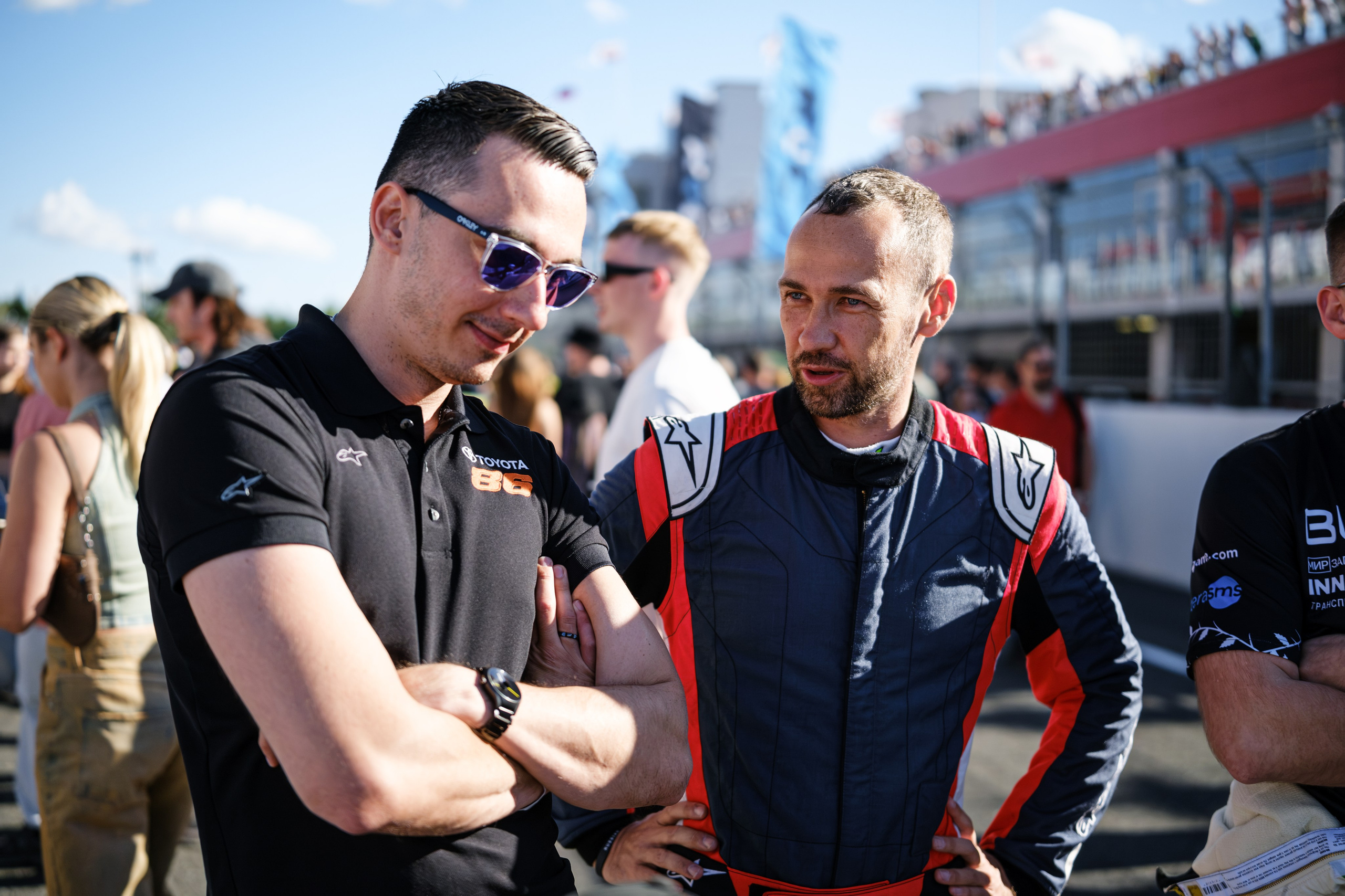 Российская серия гонок на выносливость. Авто и мотоспорт — фотограф Антон Медведев iCoguar