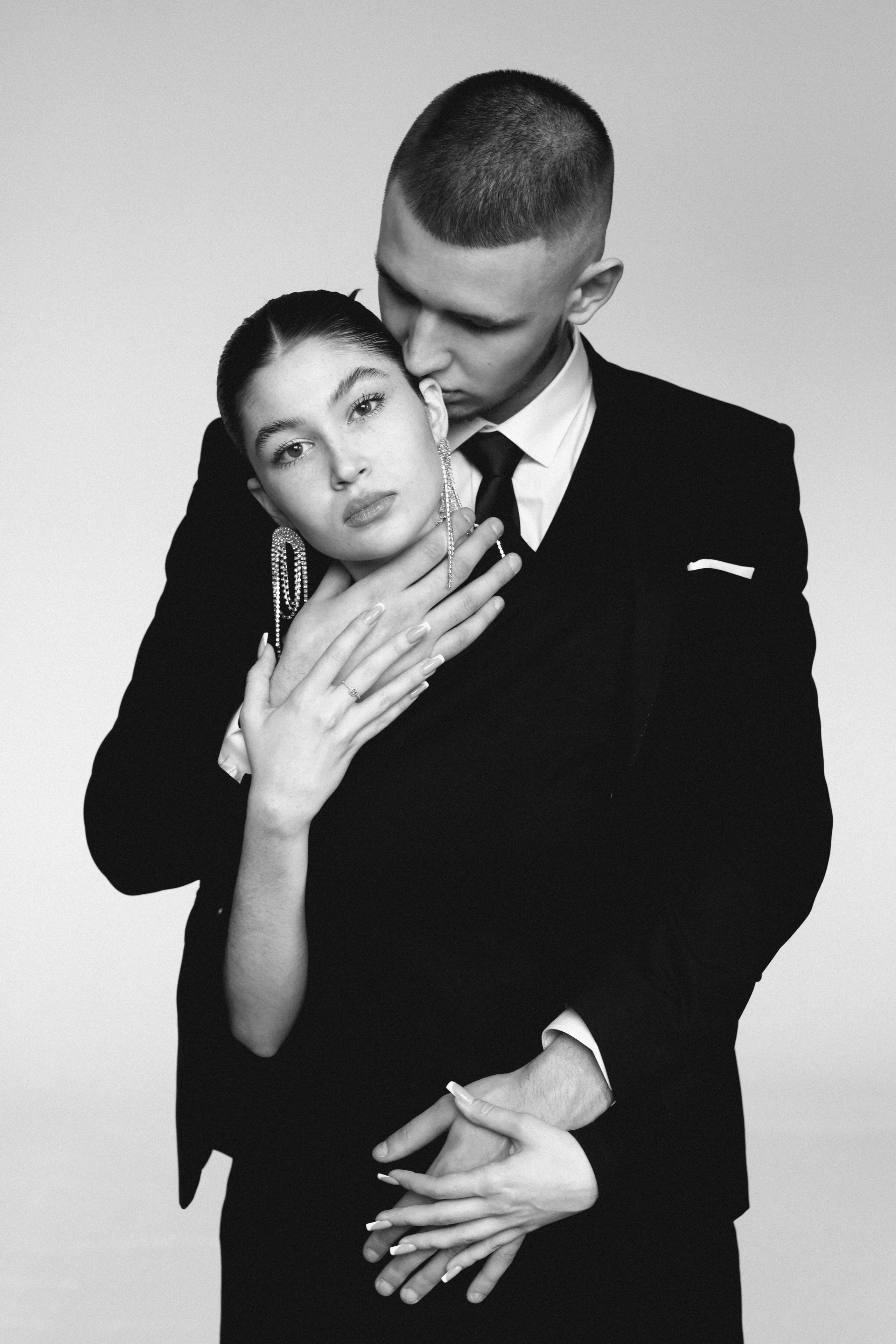 Фотосессия под декор на свадьбу, изготовление черно-белых баннеров.