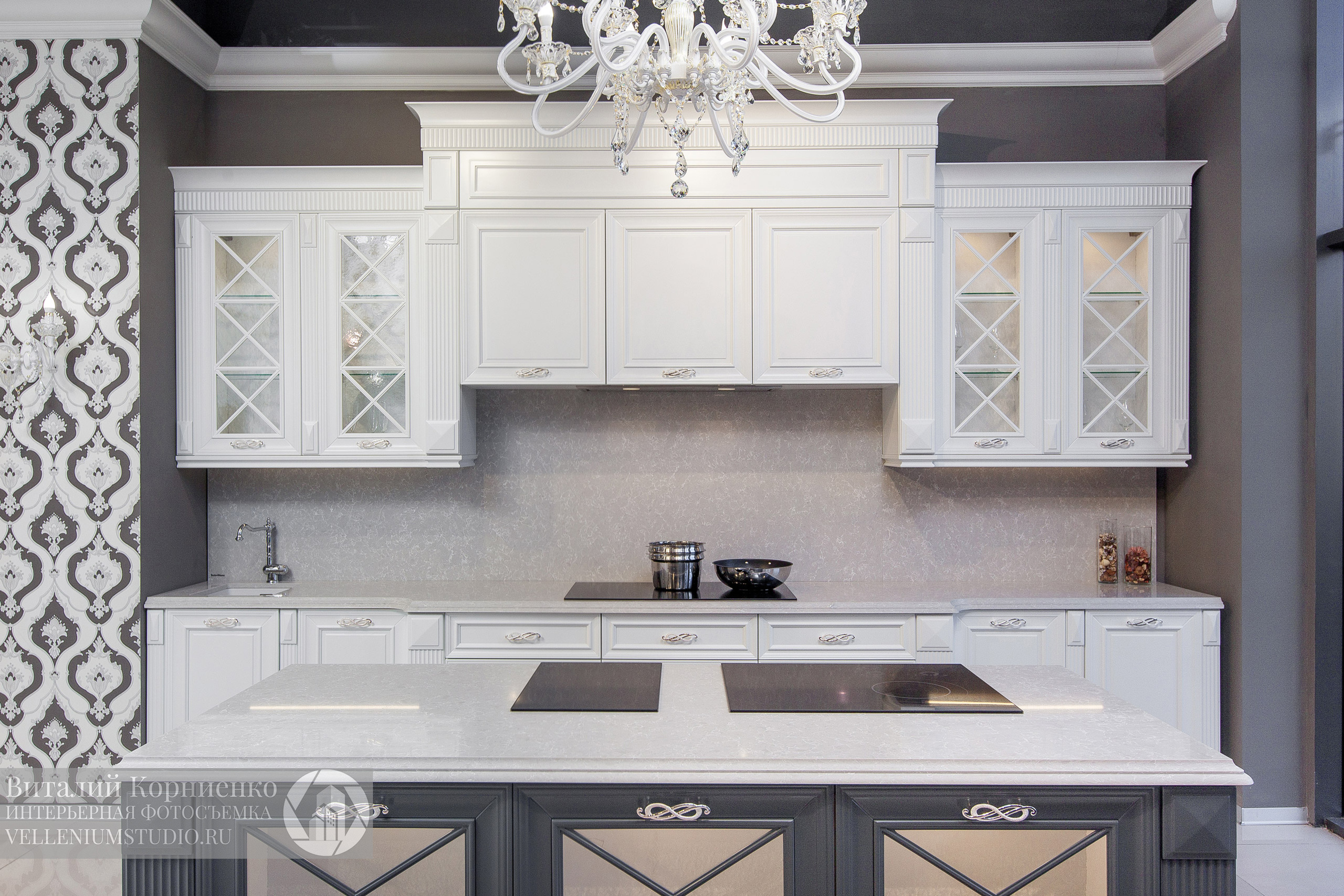 Кухня в салоне мебели. Интерьерный фотограф Краснодар: профессионально по доступным ценам