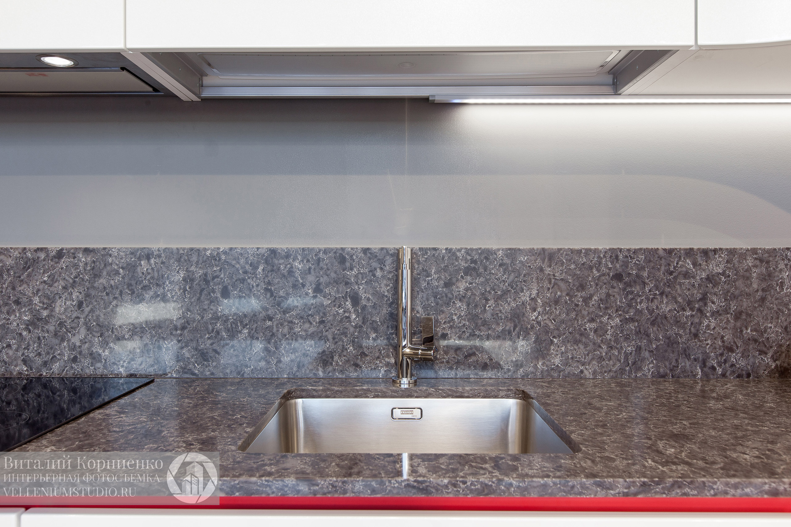 Кухня в салоне мебели 2. Интерьерный фотограф Краснодар: профессионально по доступным ценам