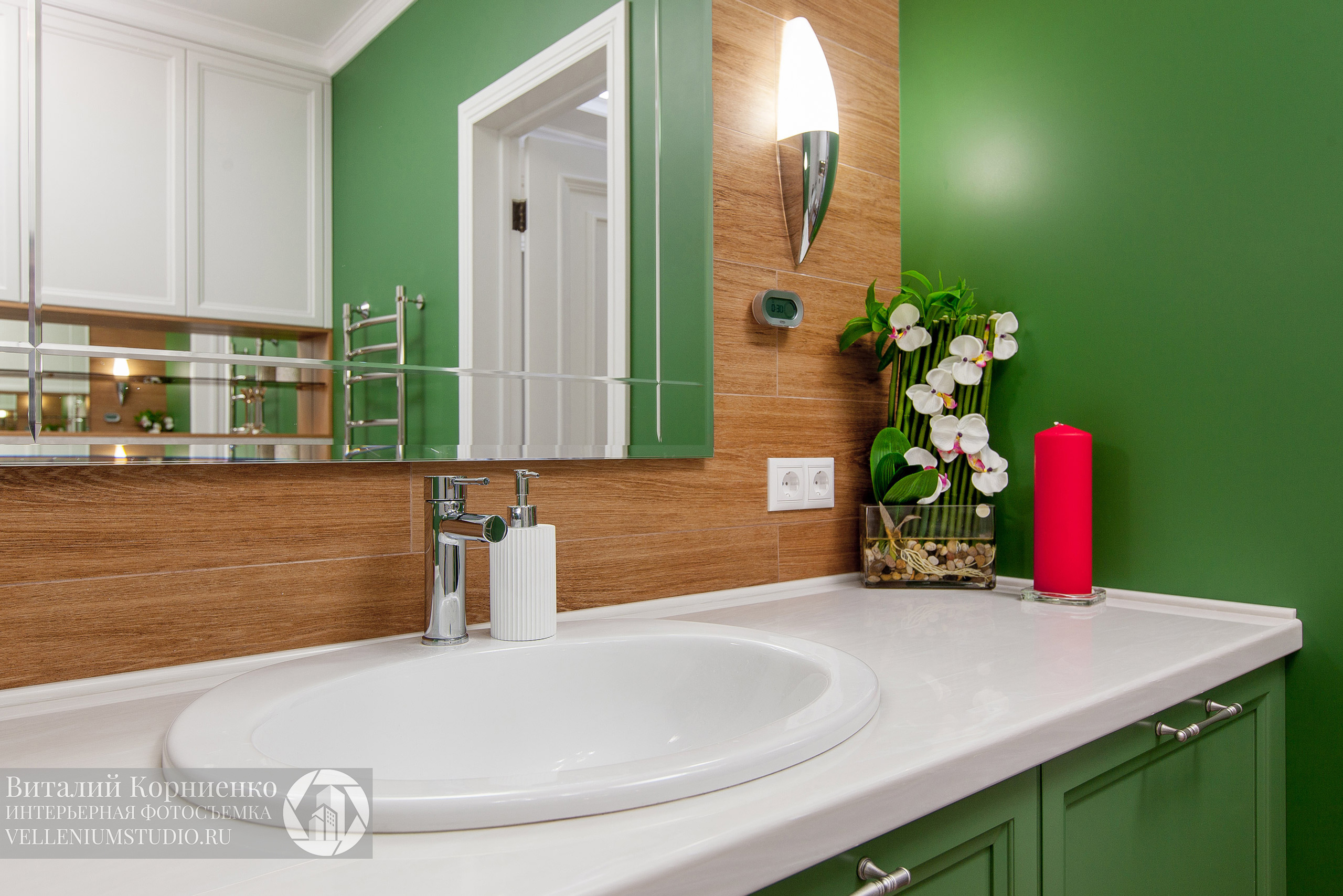 Кухня белая, шкаф, прихожая. Интерьерный фотограф Краснодар: профессионально по доступным ценам