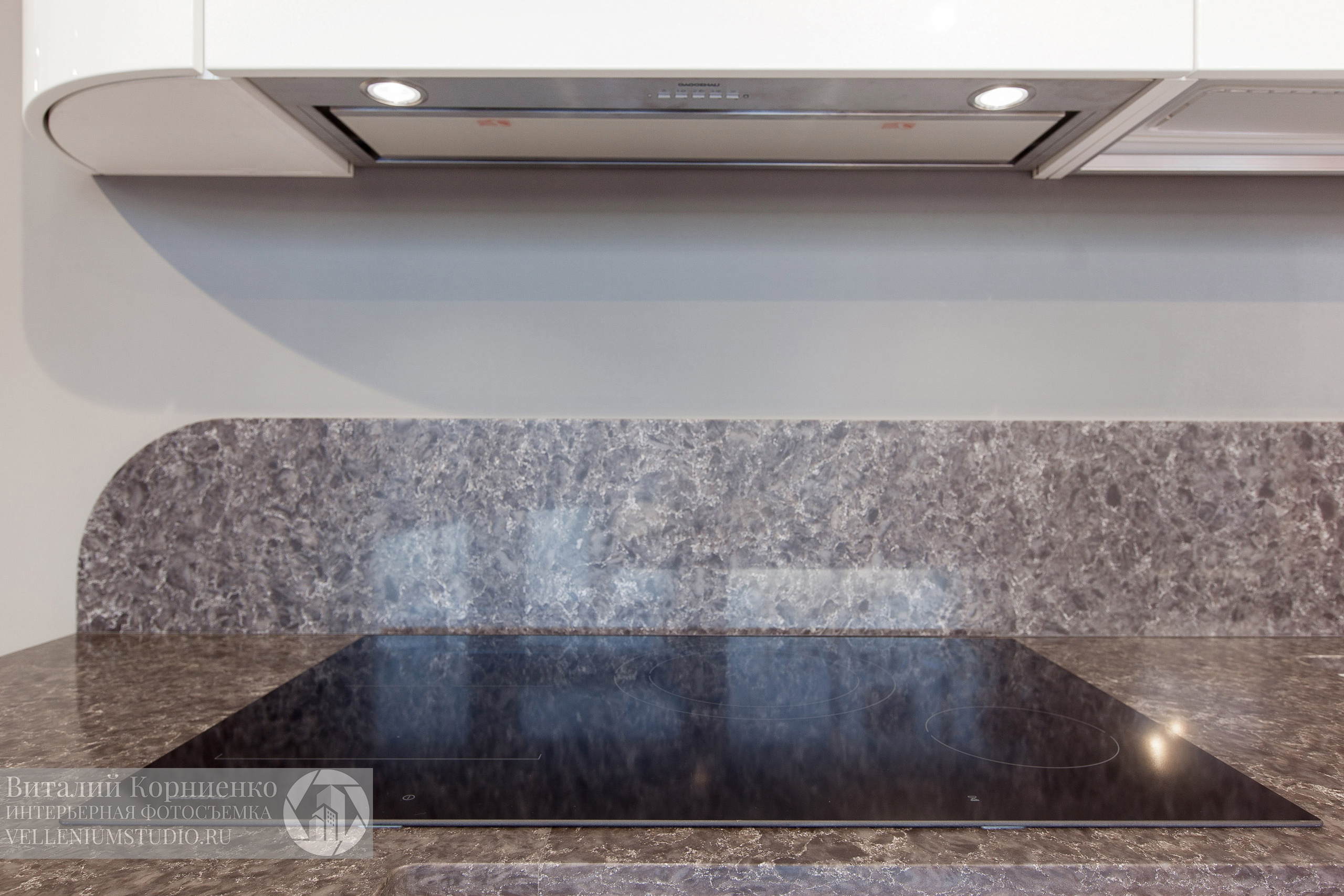 Кухня в салоне мебели 2. Интерьерный фотограф Краснодар: профессионально по доступным ценам