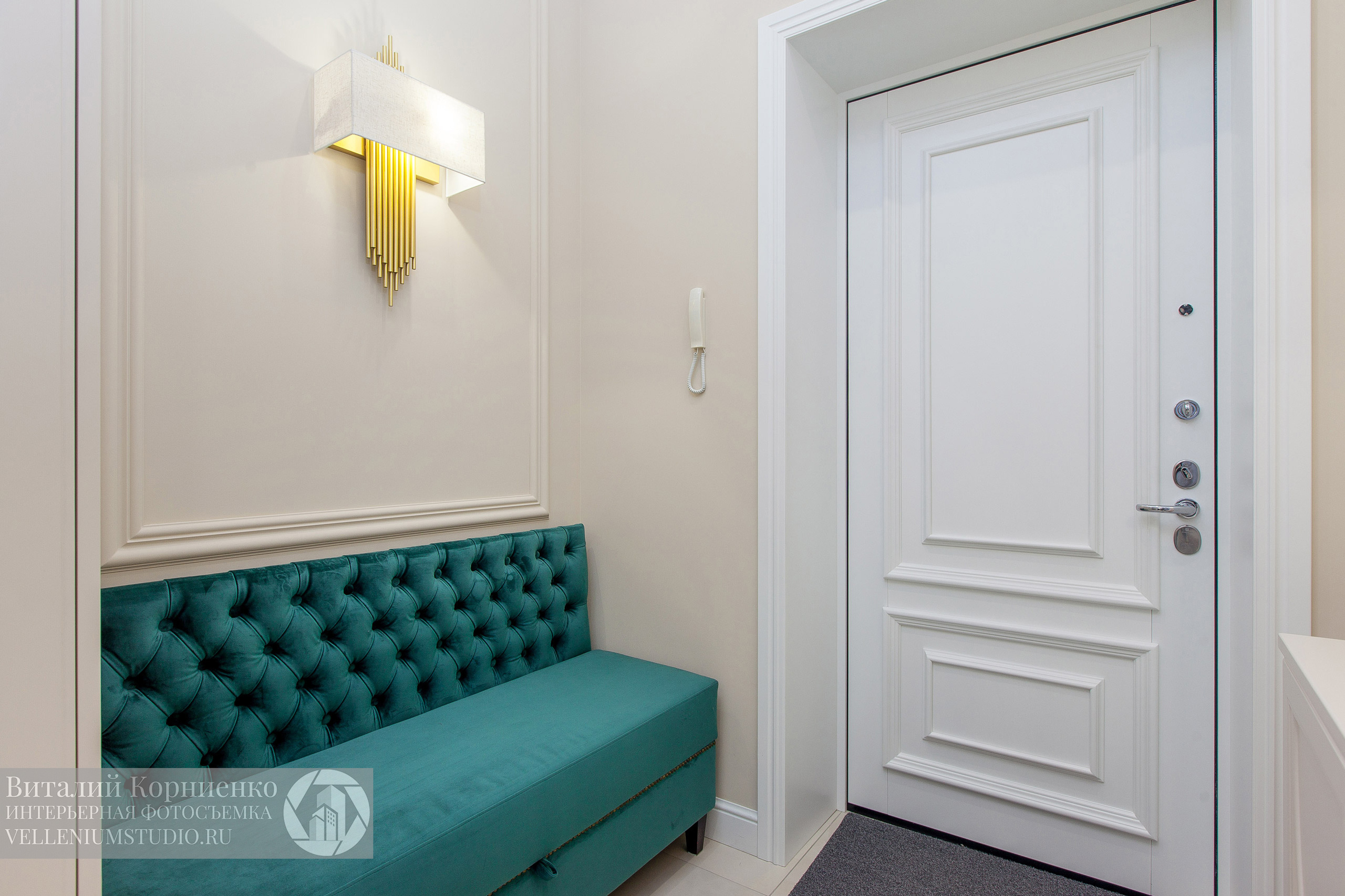 Кухня белая, шкаф, прихожая. Интерьерный фотограф Краснодар: профессионально по доступным ценам